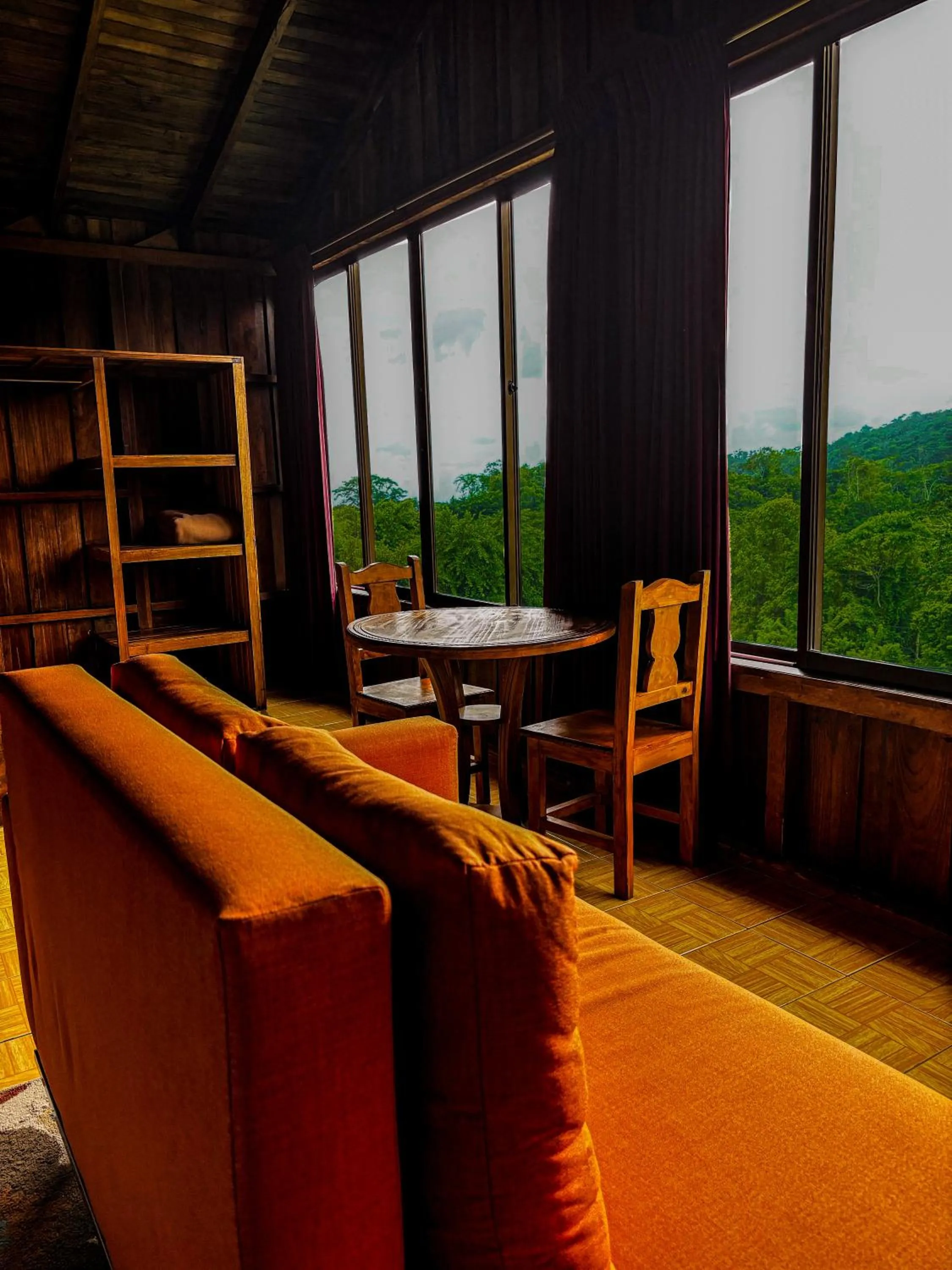 Seating area in Arenal Roca Lodge & Bungalows