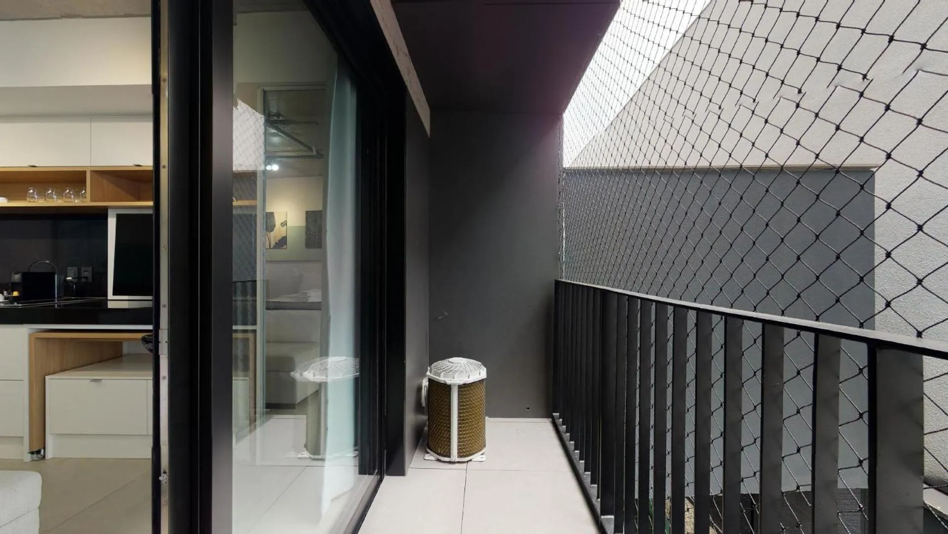 Day in Charlie Porto Alegre Praça 4