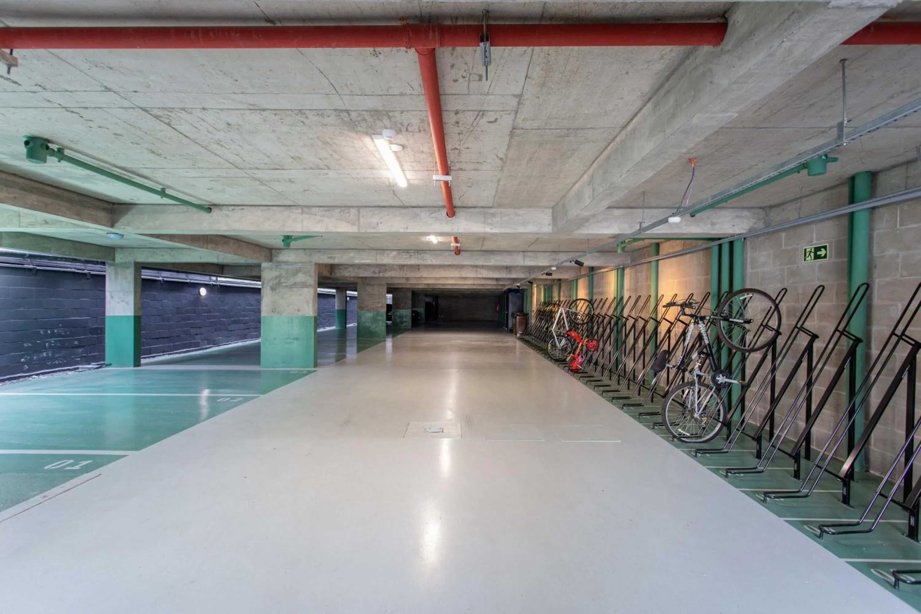 Area and facilities in Charlie Porto Alegre Praça 4