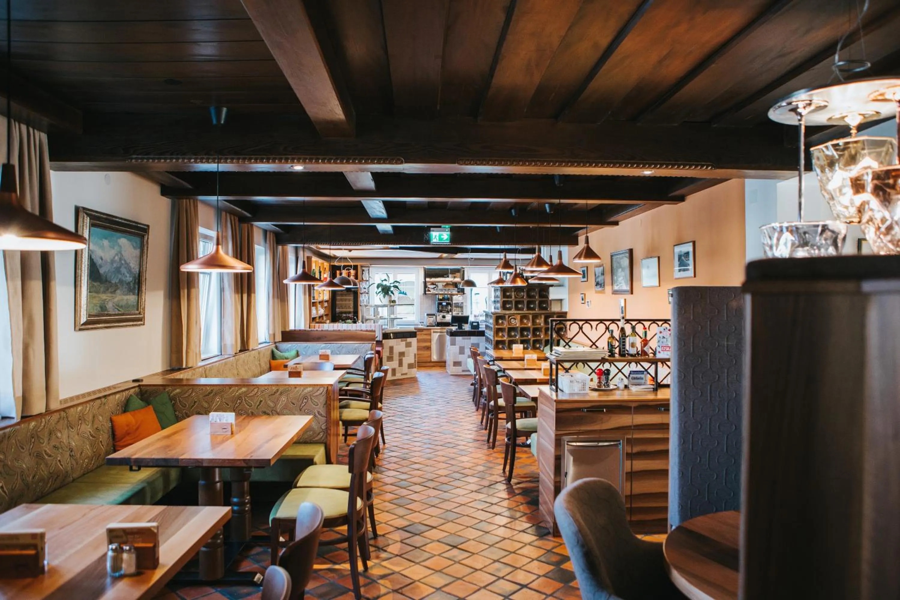 Restaurant/places to eat in Business-Hotel Stockinger