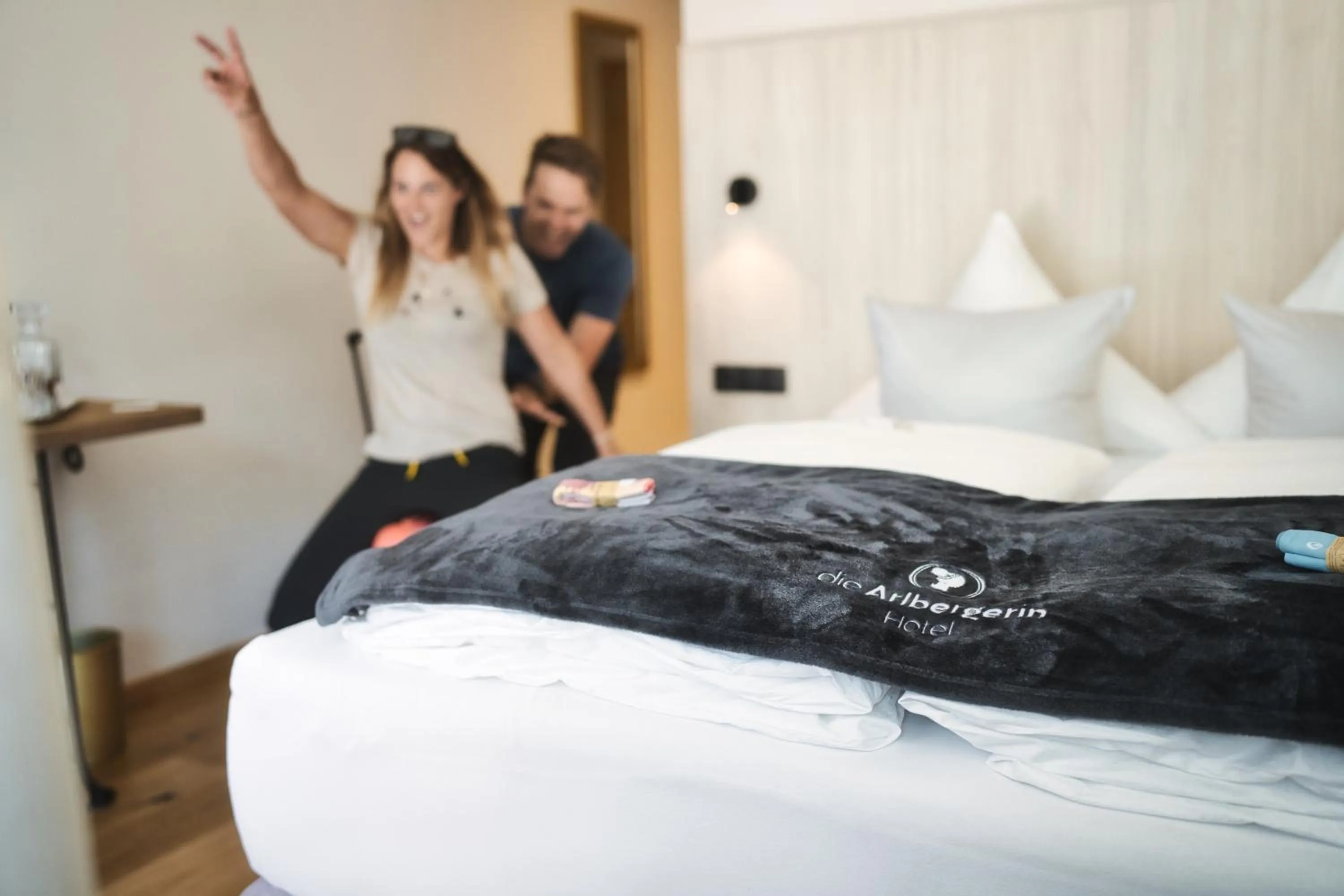 People, Bed in Hotel Die Arlbergerin - Design & Tiroler Gemütlichkeit