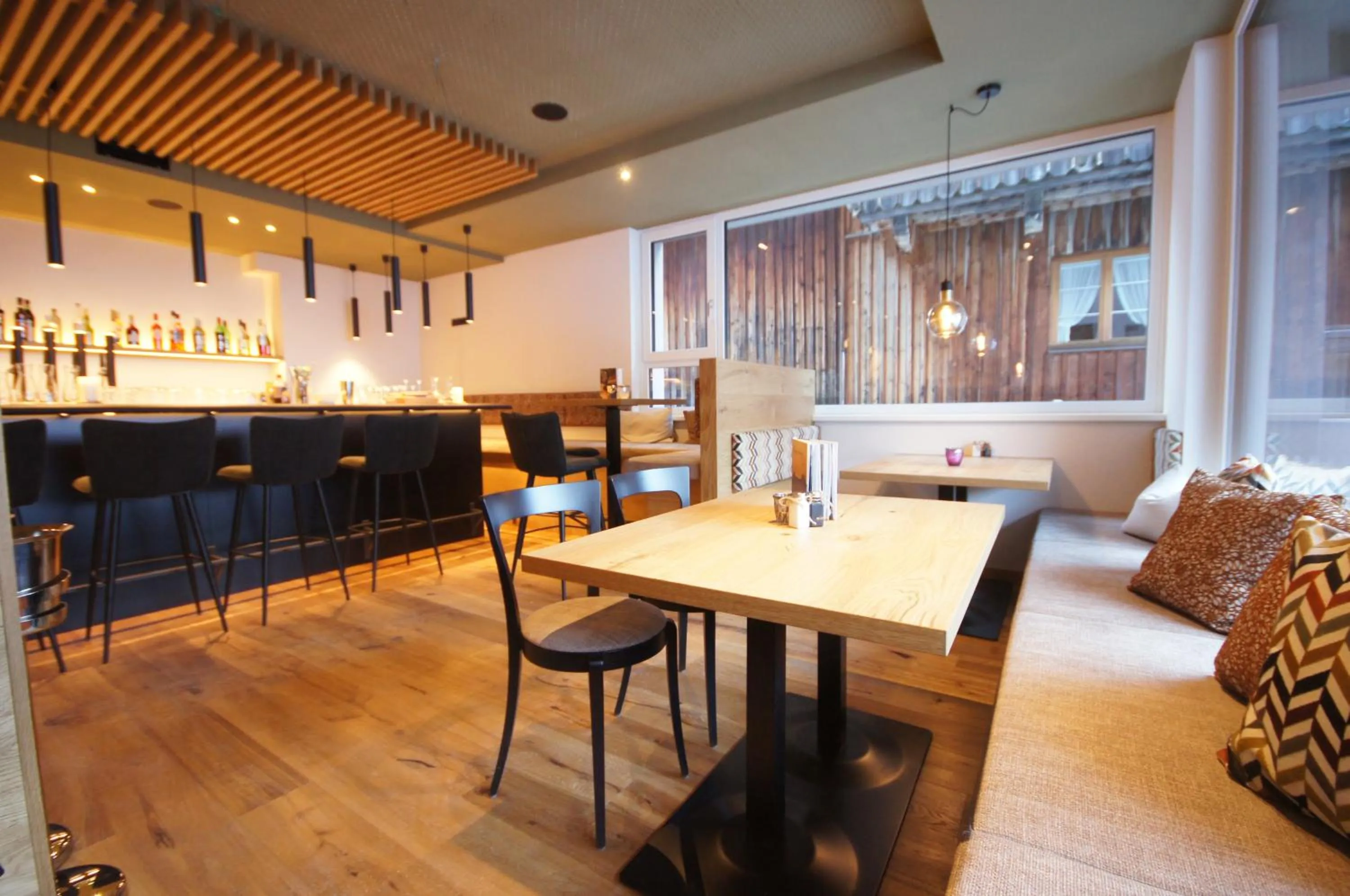 Restaurant/places to eat in Hotel Die Arlbergerin - Design & Tiroler Gemütlichkeit