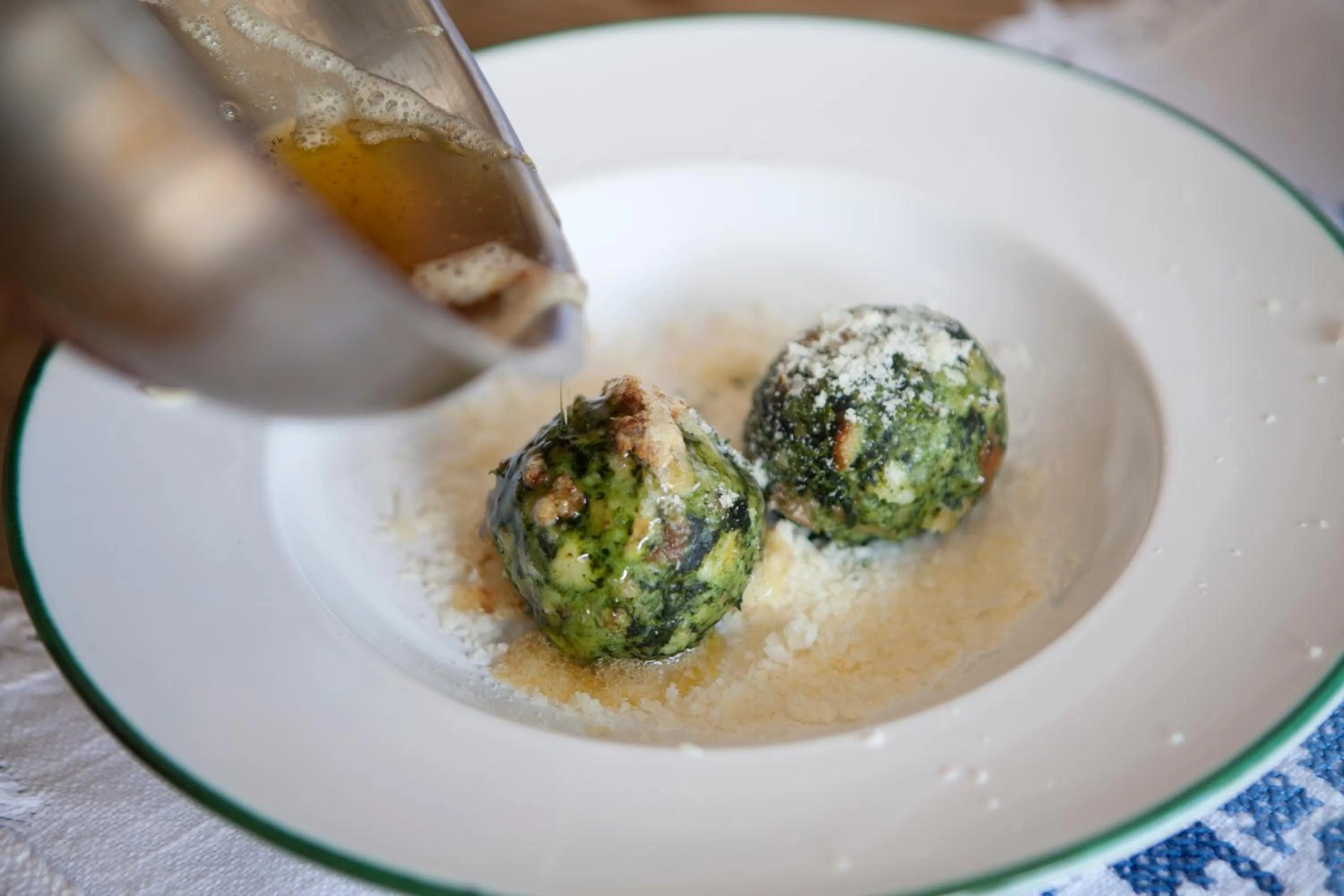 Food and drinks in Hotel Die Arlbergerin - Design & Tiroler Gemütlichkeit