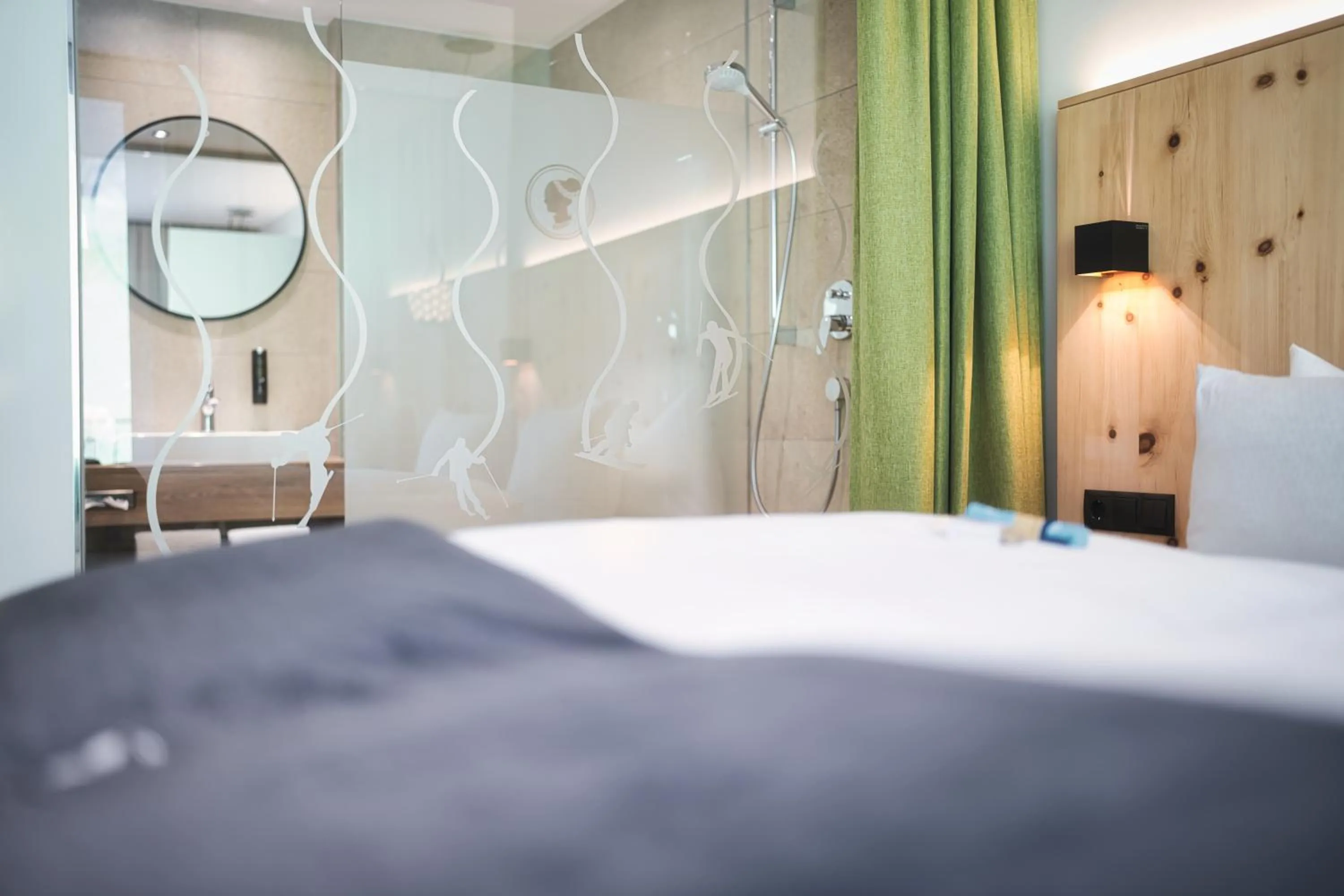 Photo of the whole room, Bed in Hotel Die Arlbergerin - Design & Tiroler Gemütlichkeit