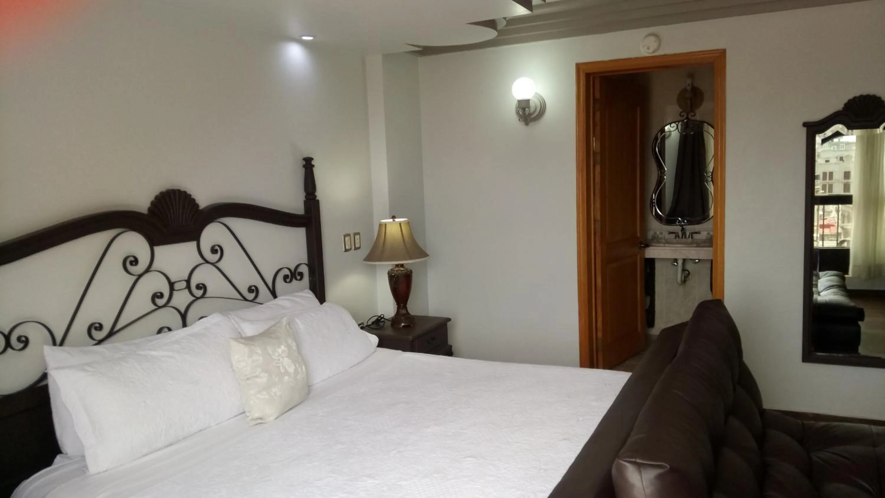 Photo of the whole room, Bed in Hotel Hacienda los Narcisos