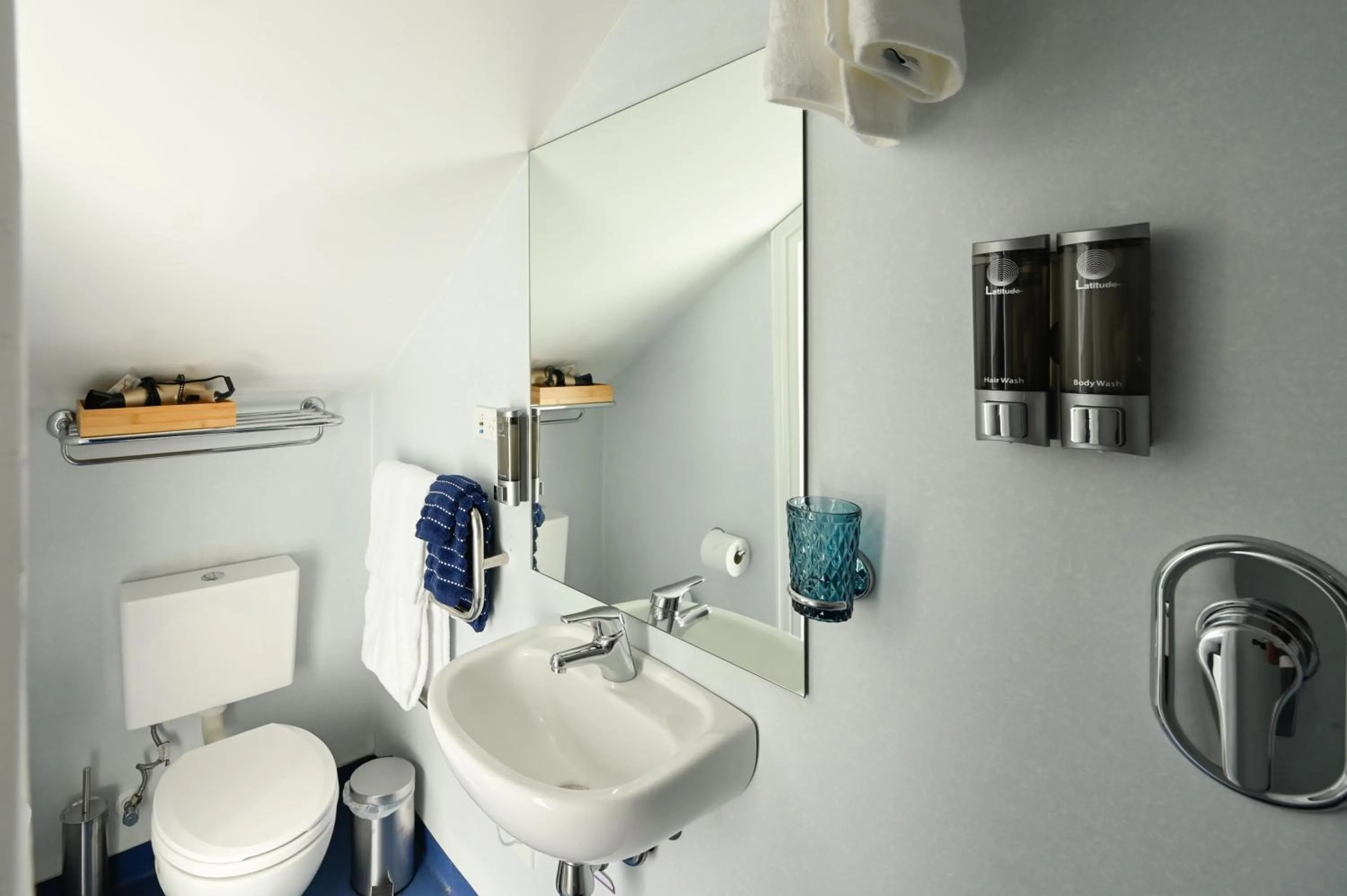 Bathroom in U Boutique on Haven