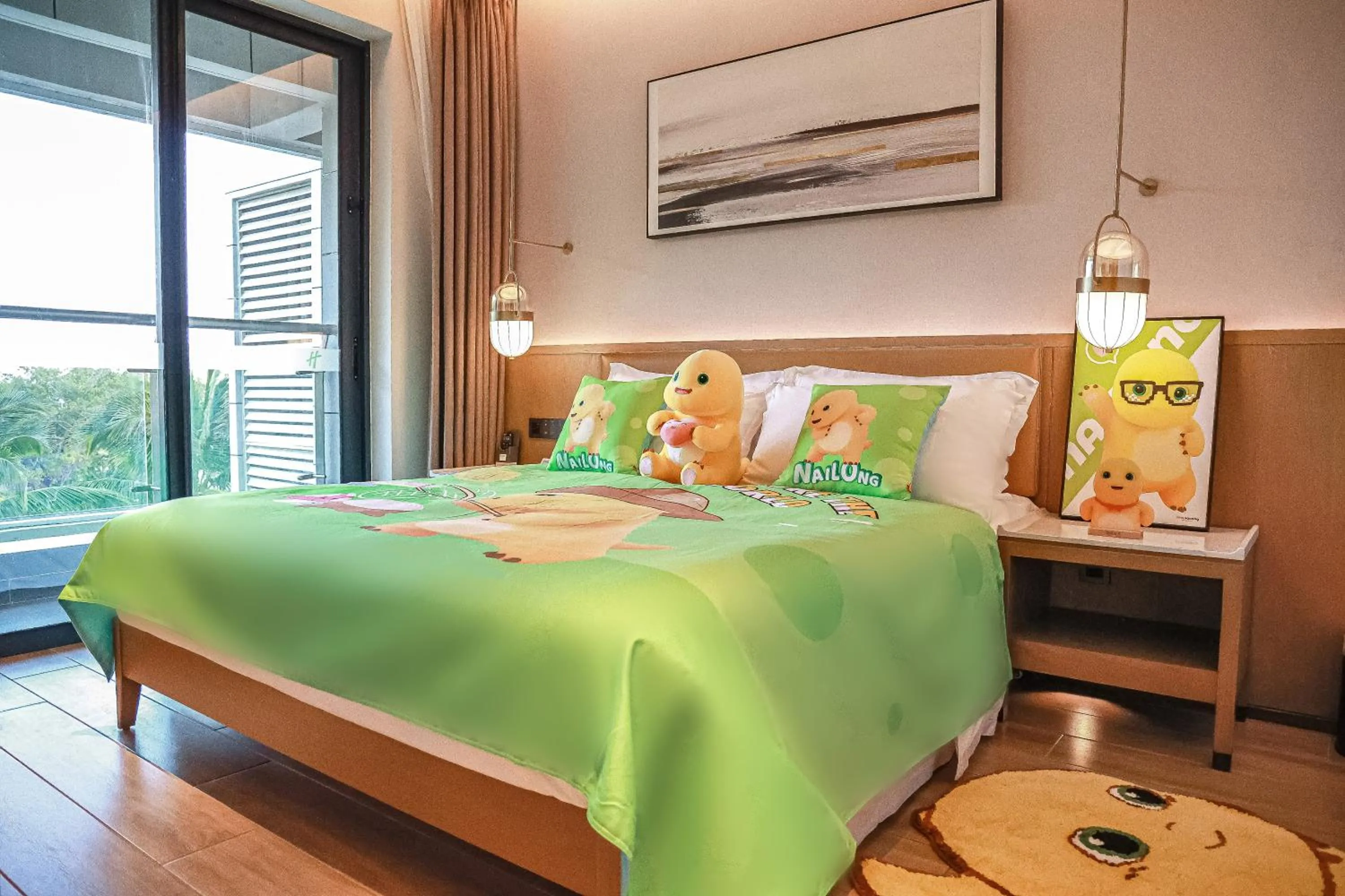 Photo of the whole room, Bed in Holiday Inn & Suites Sanya Yalong Bay