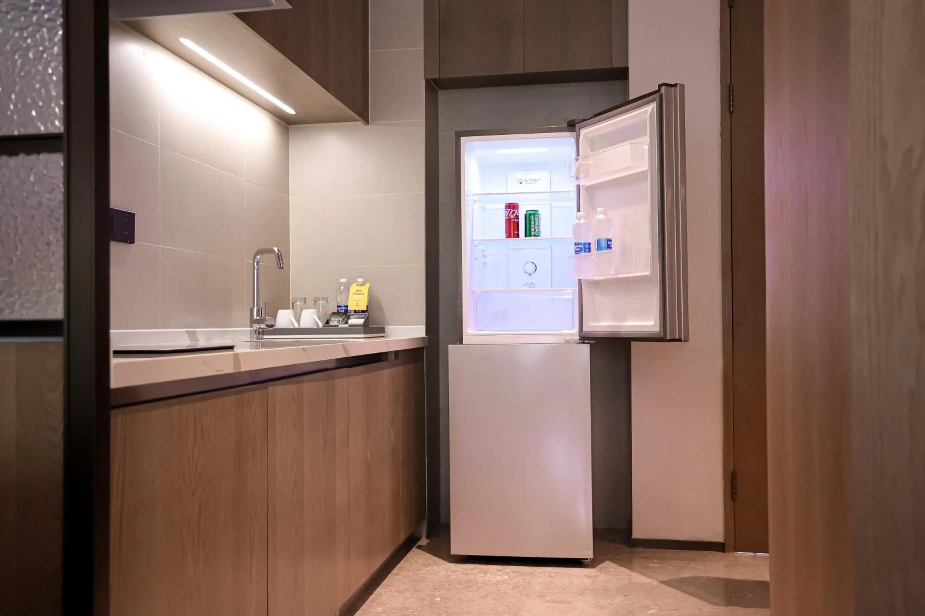 kitchen in Holiday Inn & Suites Sanya Yalong Bay