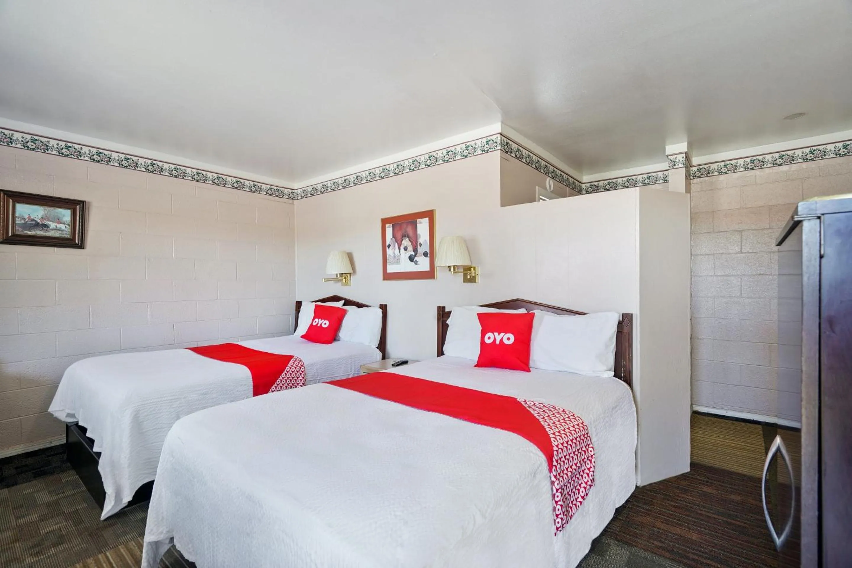 Bedroom, Bed in OYO Alpine TX near Big Bend National Park