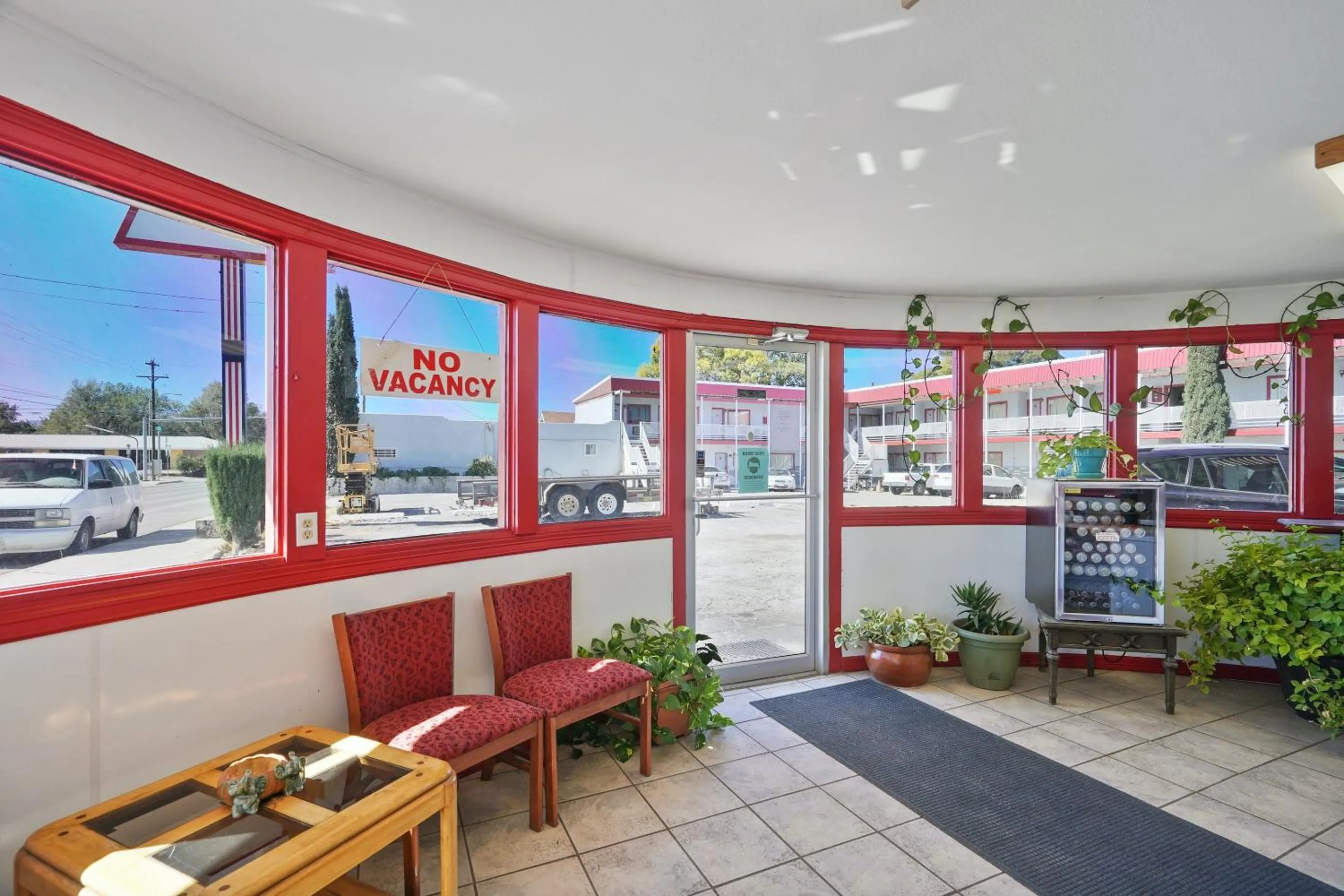 Lobby or reception in OYO Alpine TX near Big Bend National Park