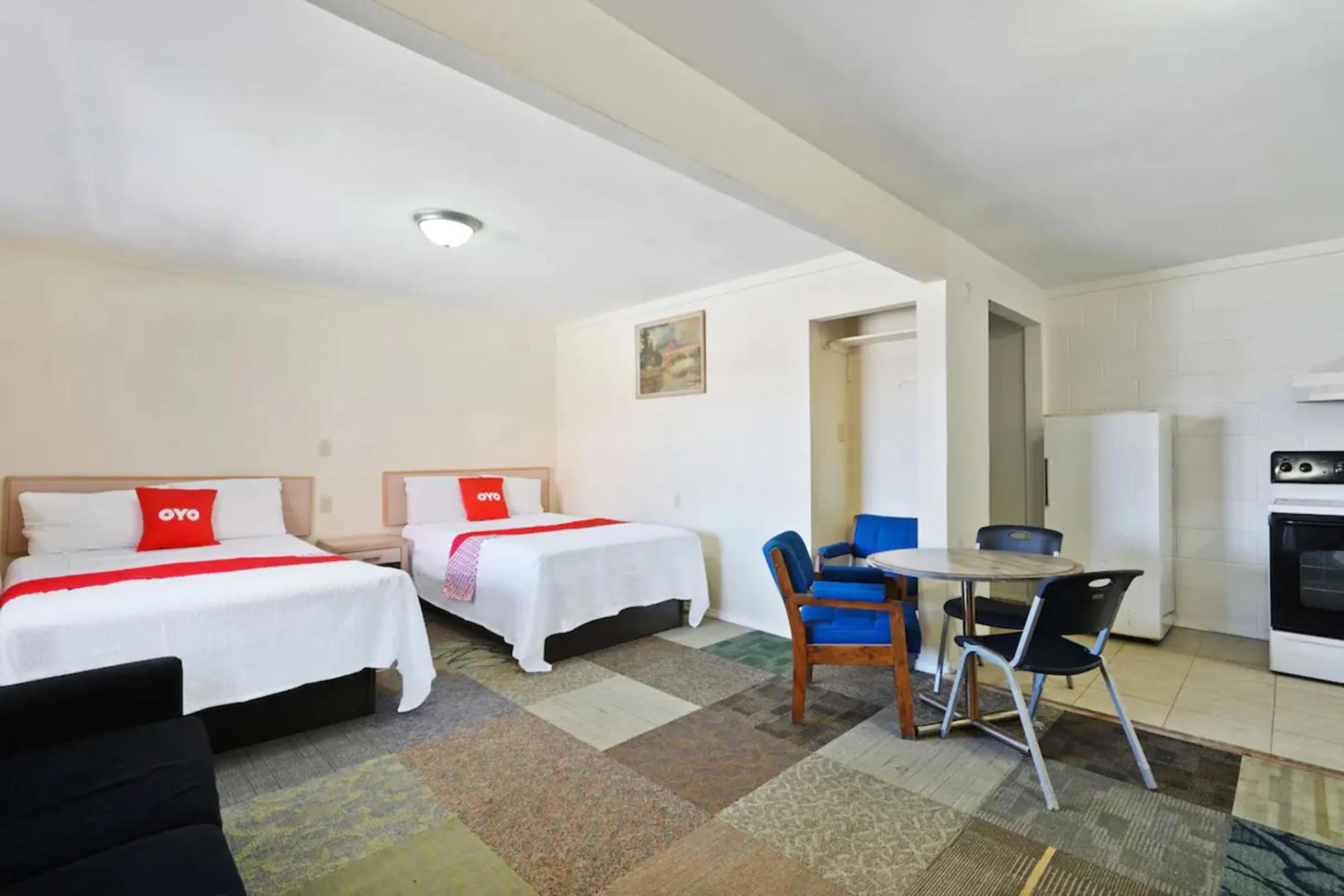 Bedroom, Bed in OYO Alpine TX near Big Bend National Park