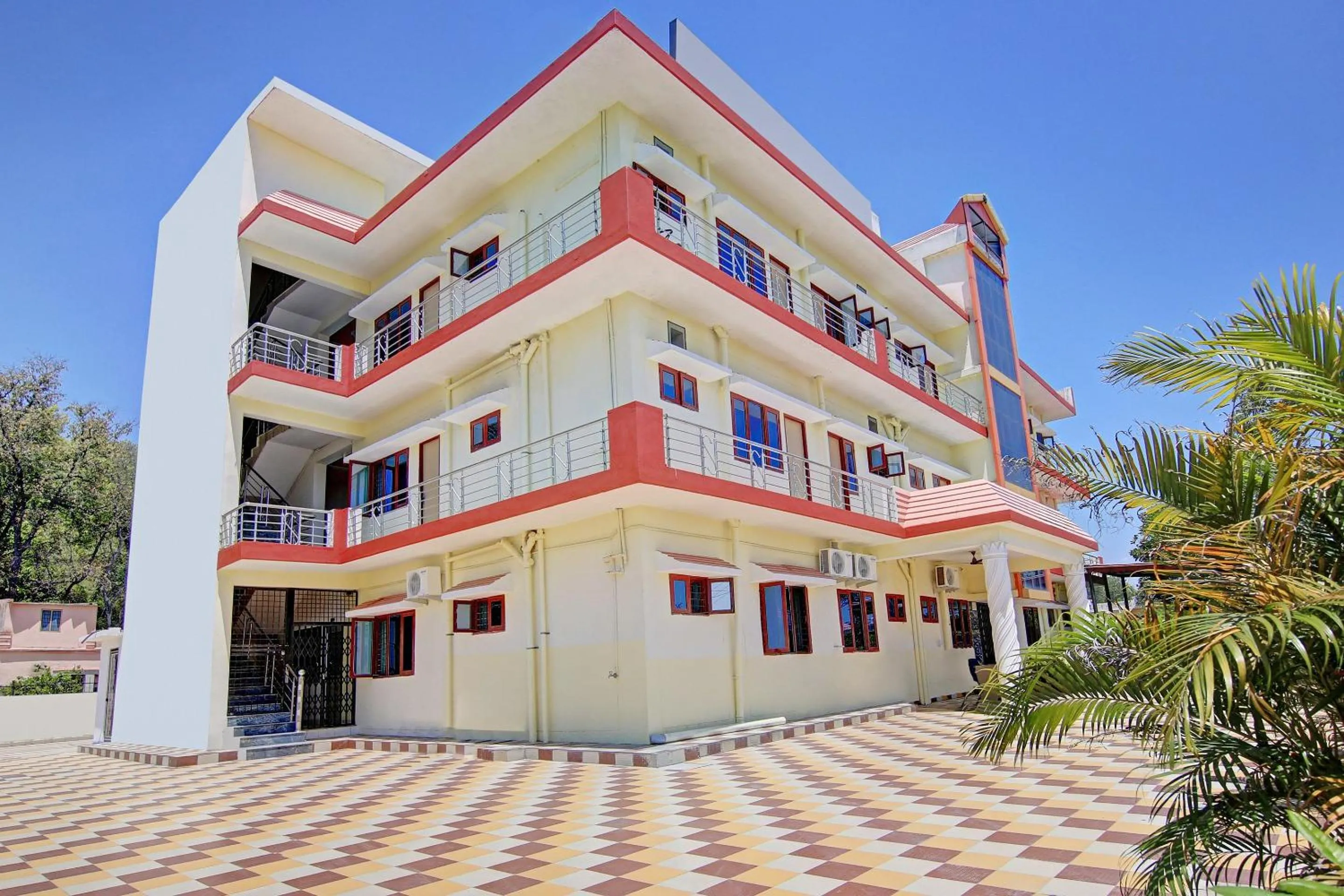 Facade/entrance in HOME 78802 Balaji Bhawan Jhajra