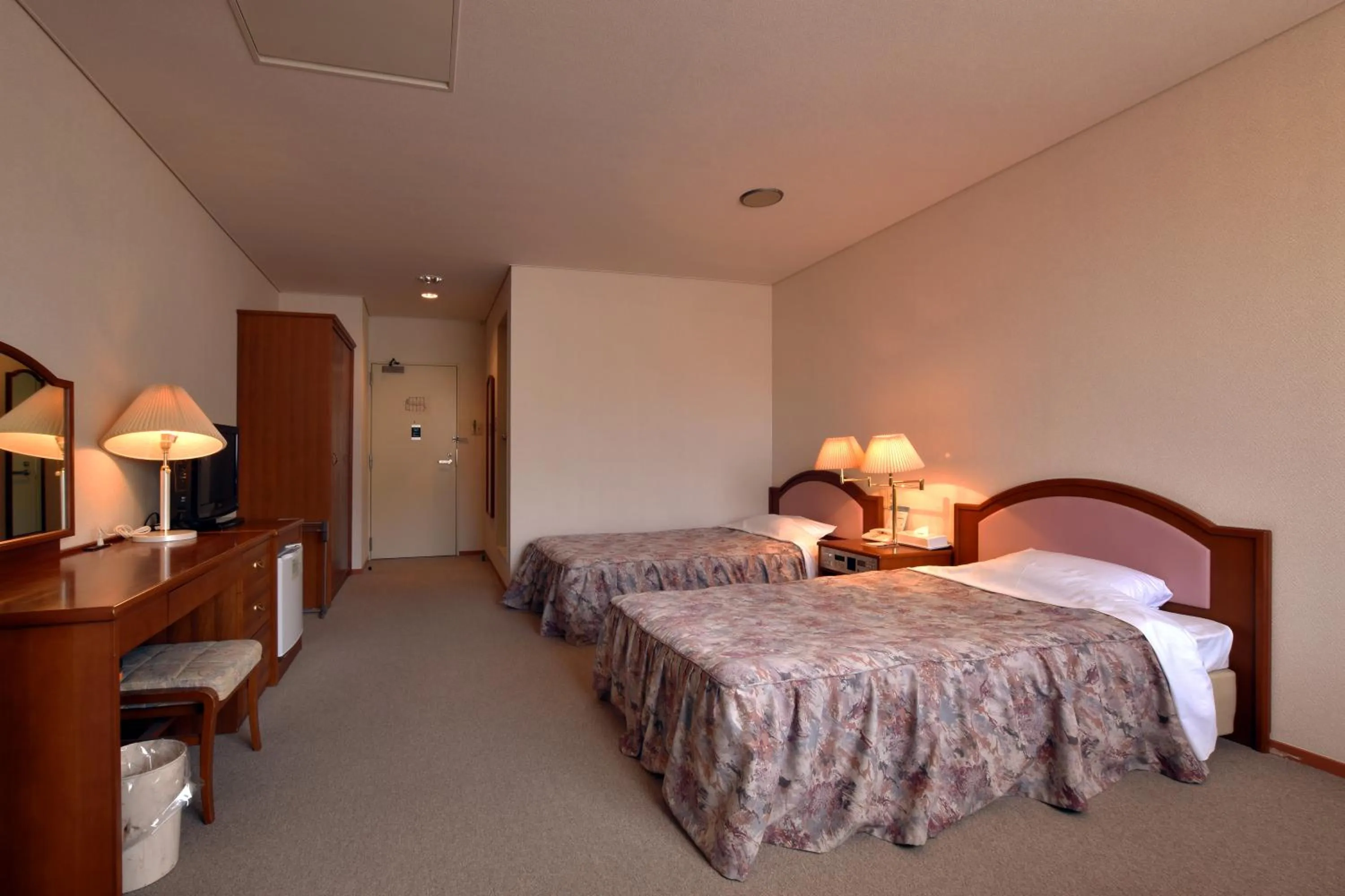 Photo of the whole room, Bed in Takinoue Hotel Keikoku