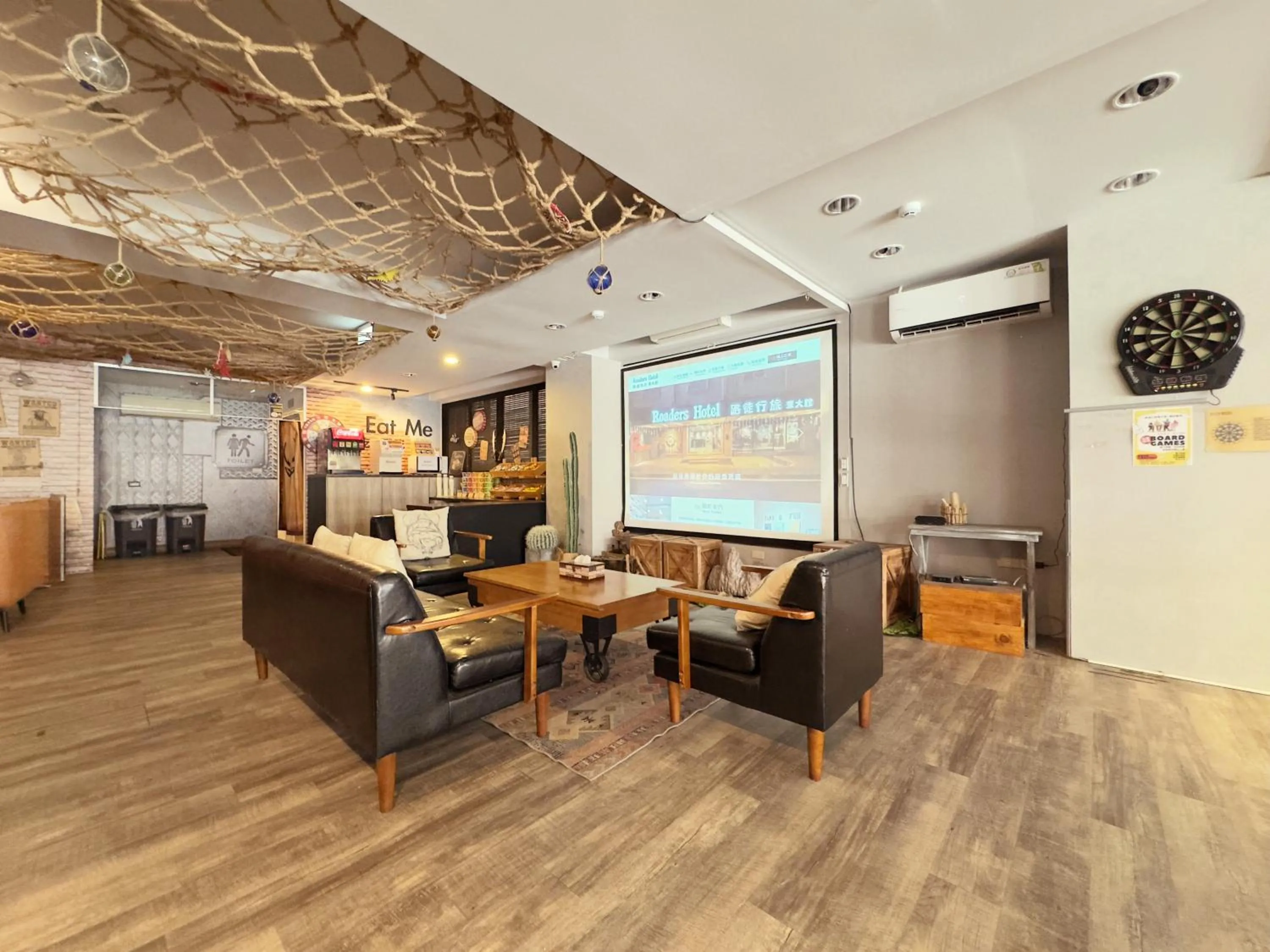 Seating area in Roaders Hotel Hualien Dongda