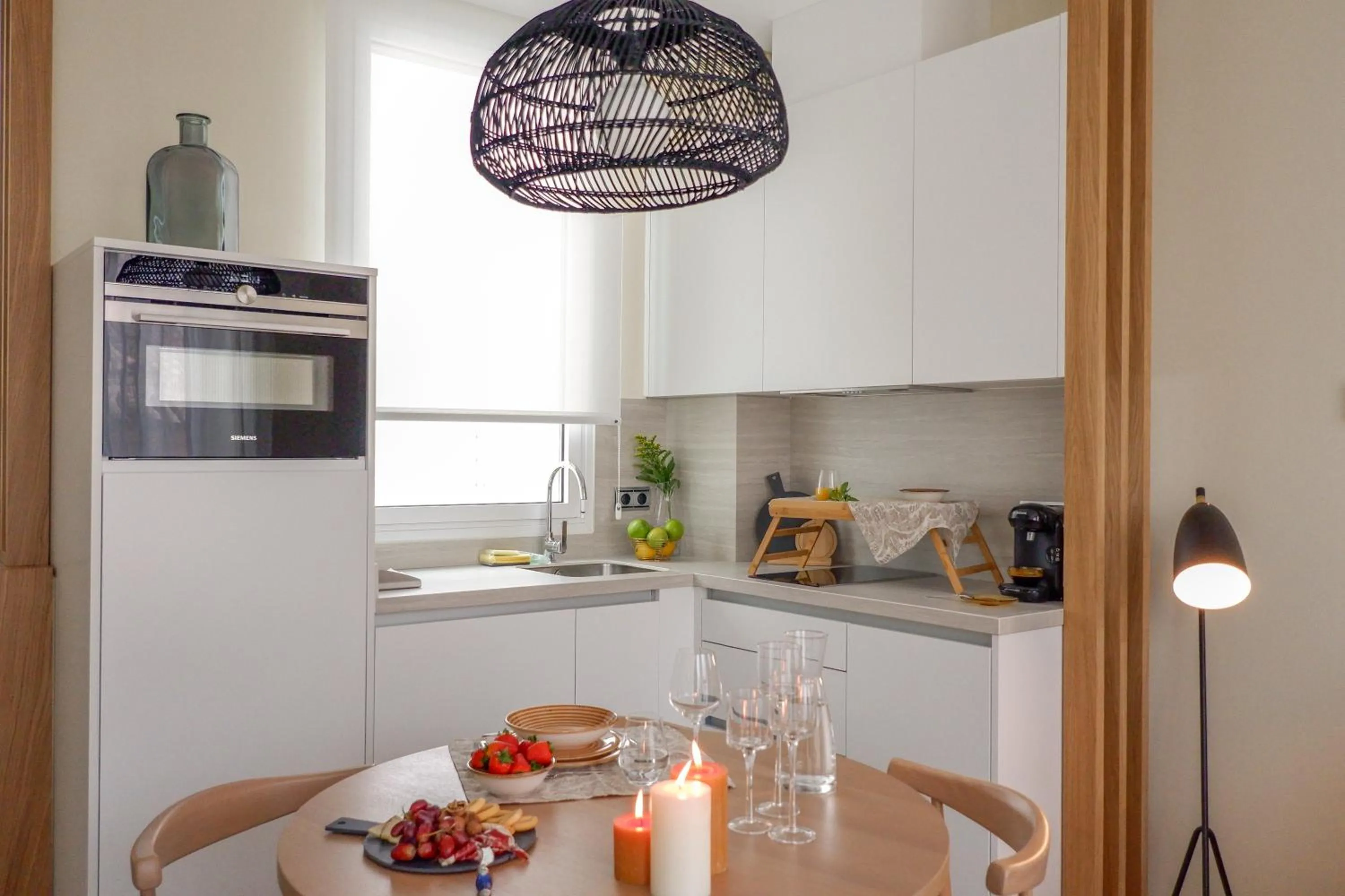 Kitchen or kitchenette in U-Sense Sevilla Catedral