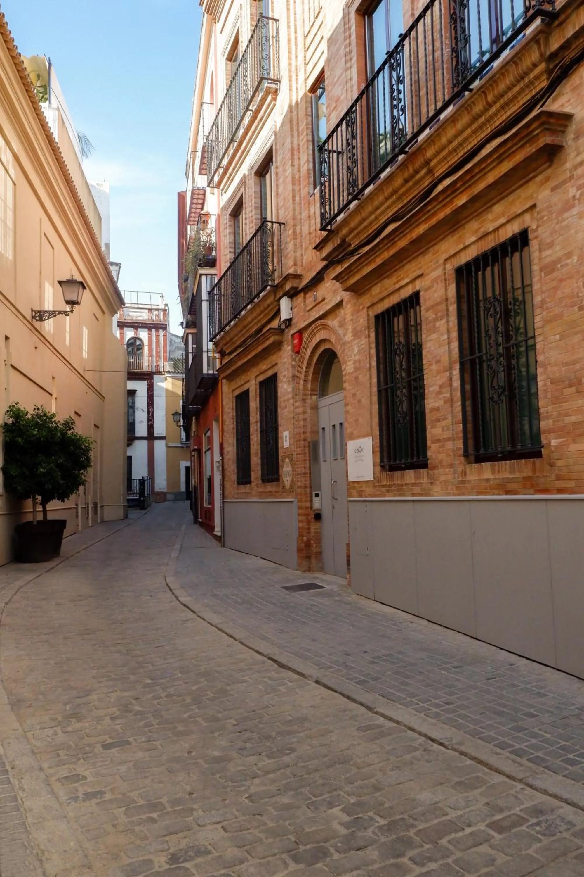 Facade/entrance in U-Sense Sevilla Catedral