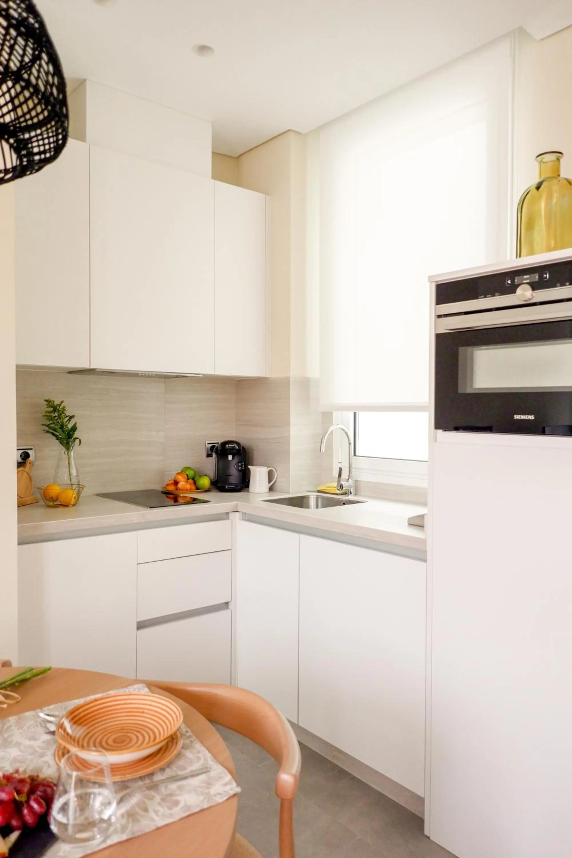 Kitchen or kitchenette in U-Sense Sevilla Catedral