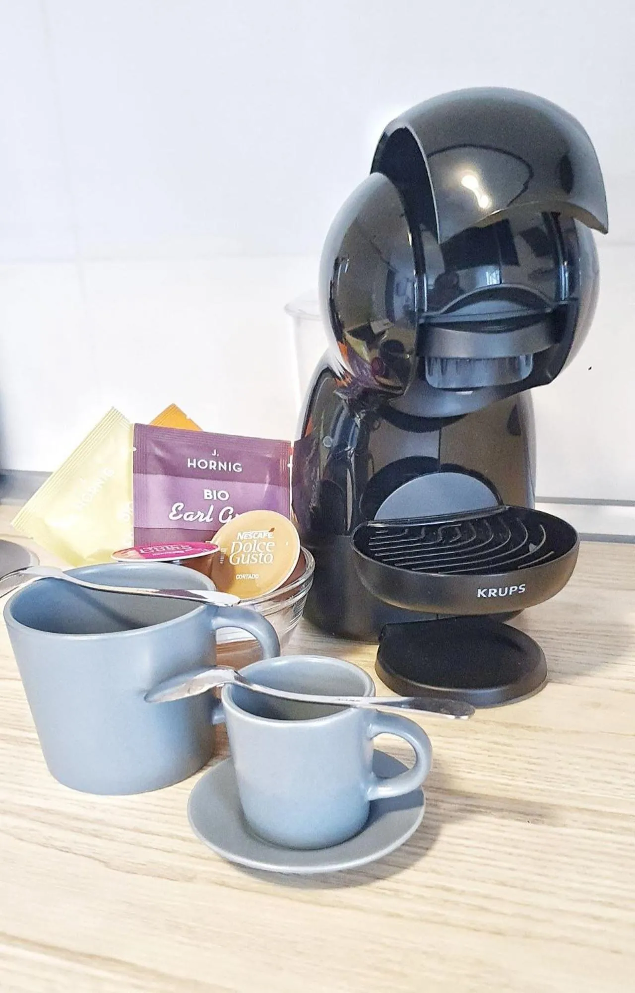 Coffee/tea facilities in Marina Apartment by Dora