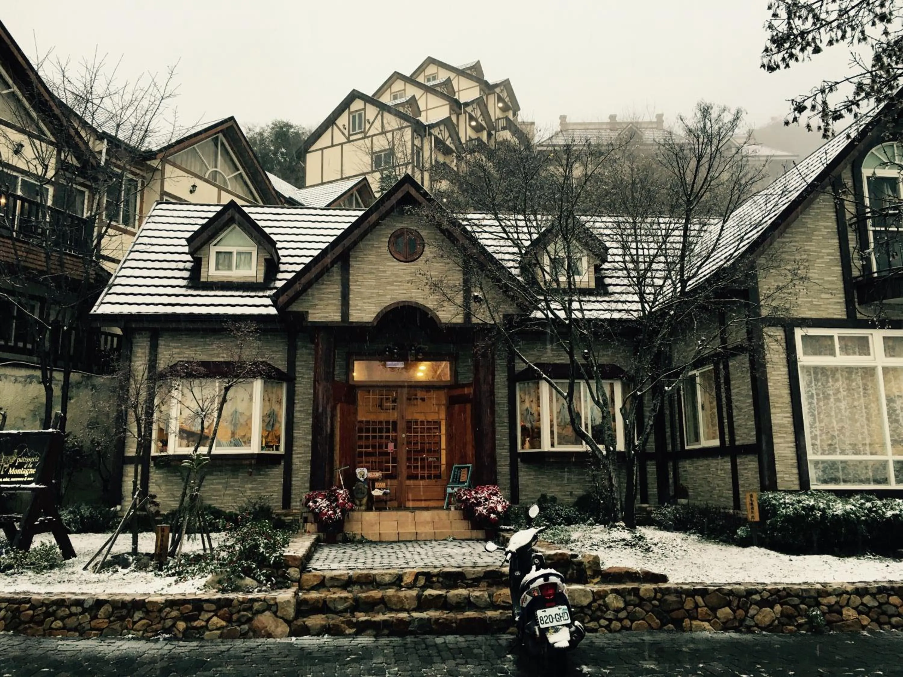 Winter in Spring Ground Resort