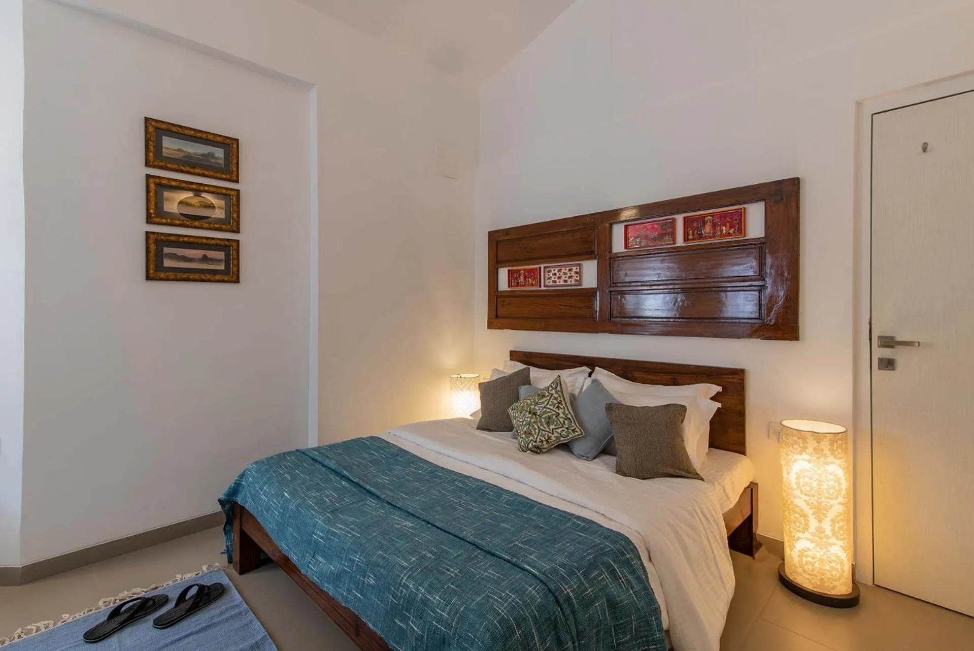 Bedroom, Bed in El Cottage by StayVista - An enchanting escape with Scenic views, Colonial decor & Private plunge pool