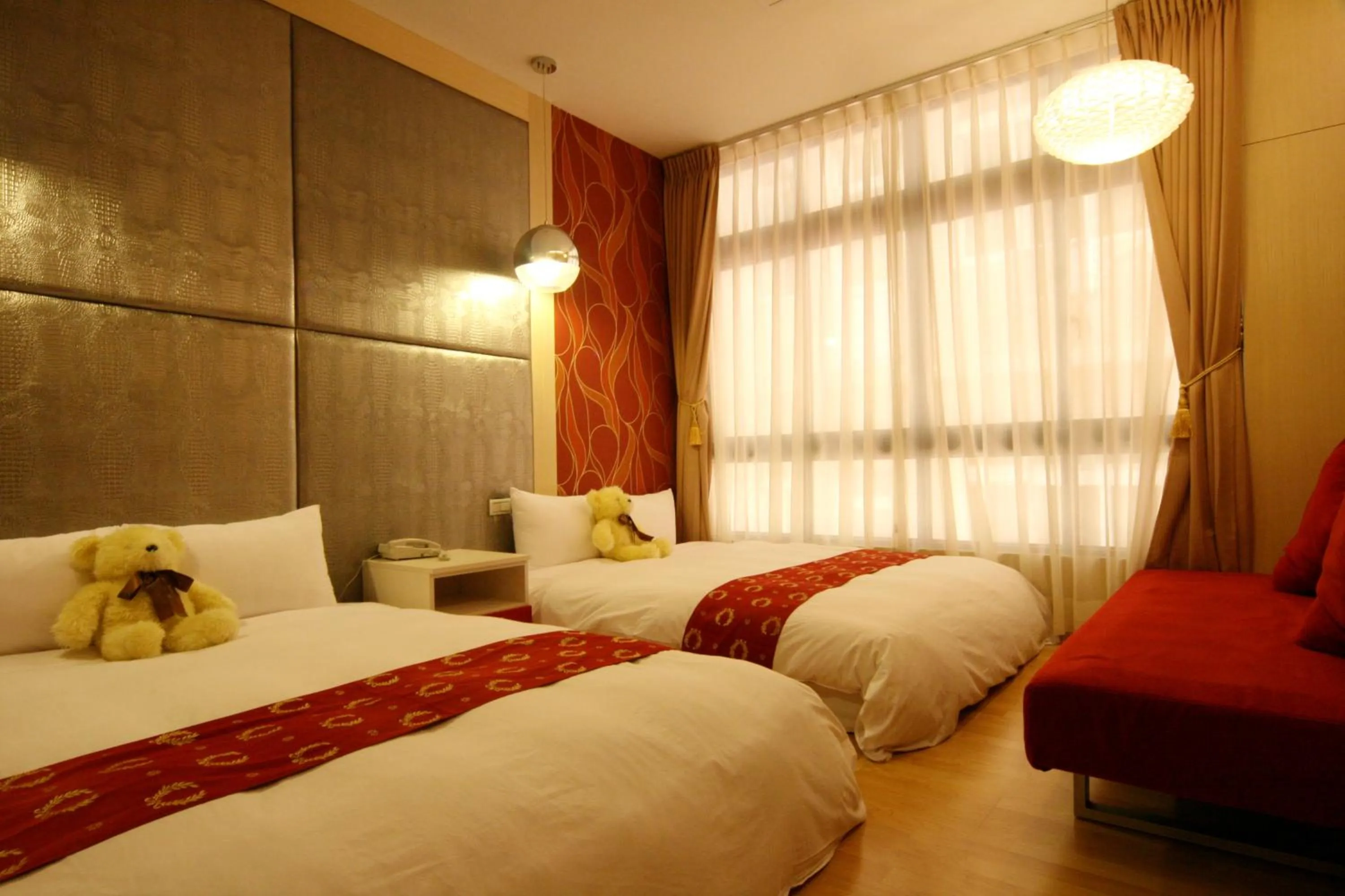 Bedroom, Bed in Tanhui Modern Hotel