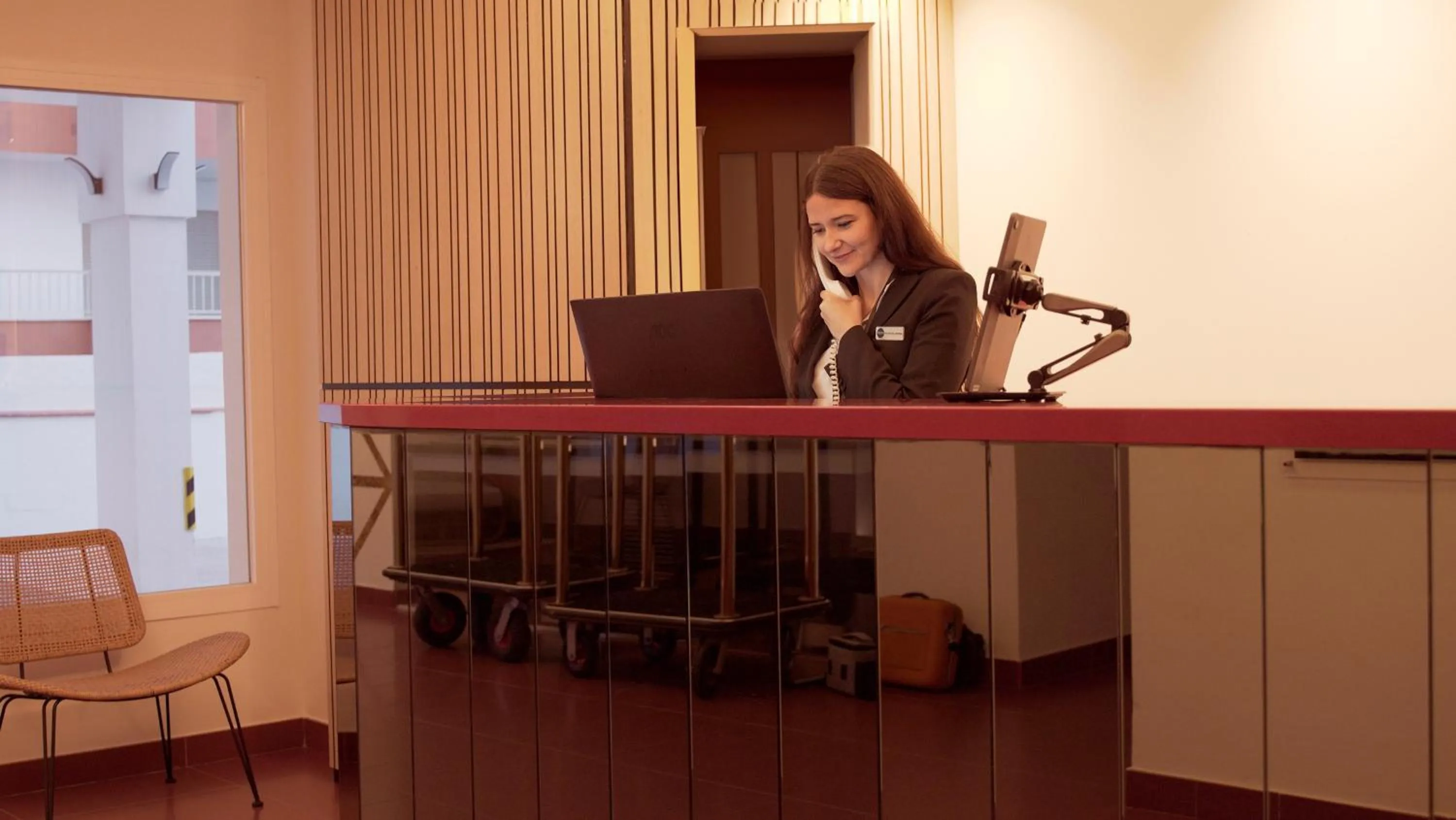 Lobby or reception in Hotel Vértice Chipiona Mar