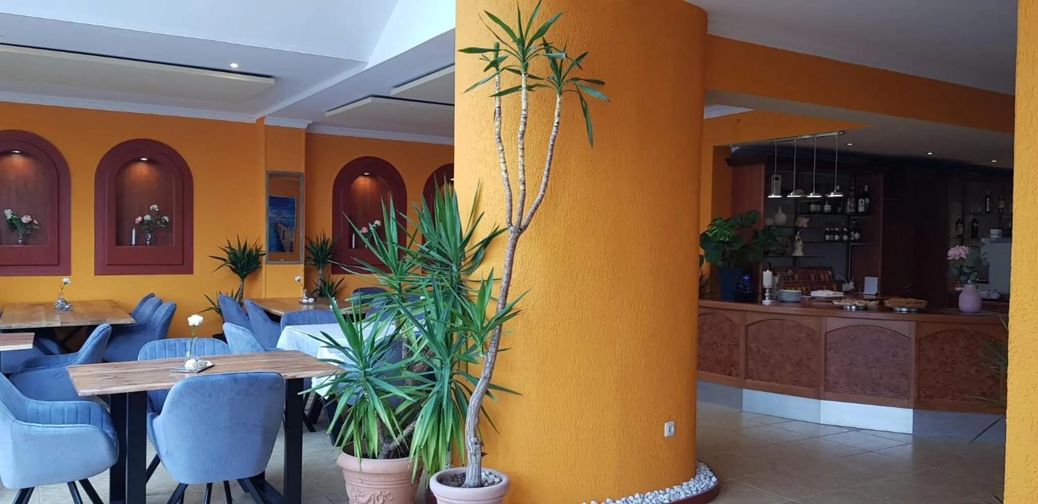 Lobby or reception in Hotel Ammerländer Stuben