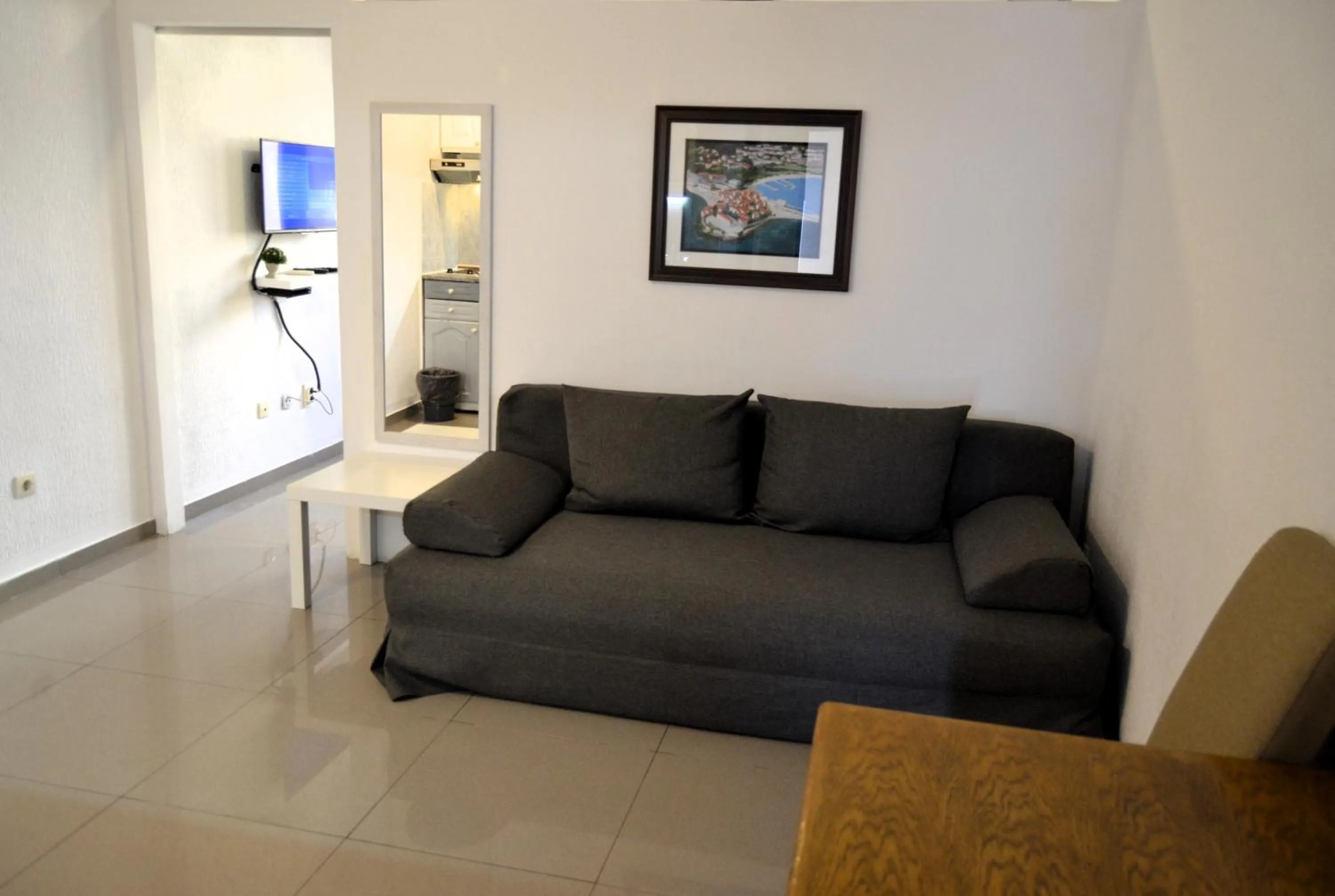 Seating area in Yeshill Apart & Studio