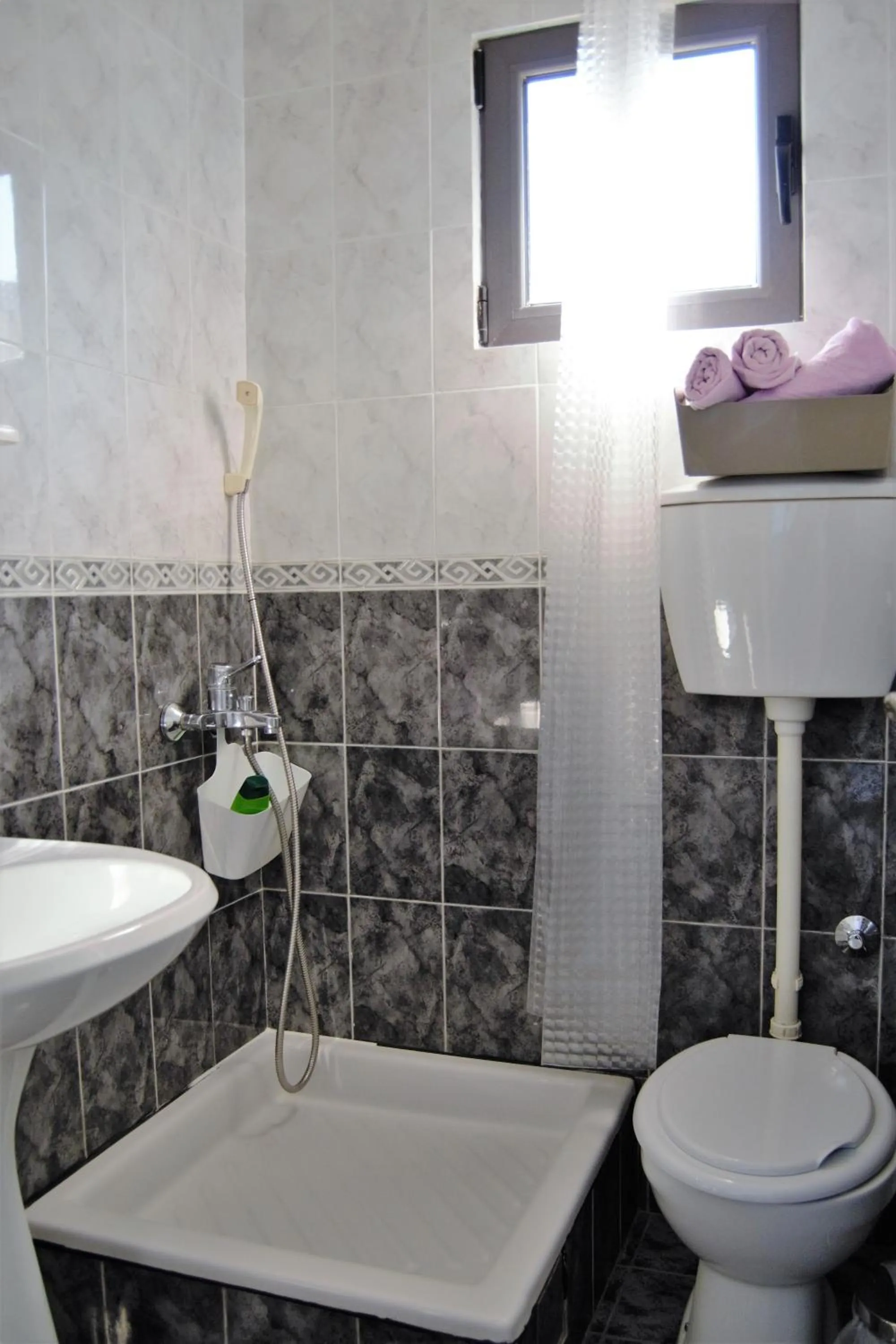 Bathroom in Yeshill Apart & Studio