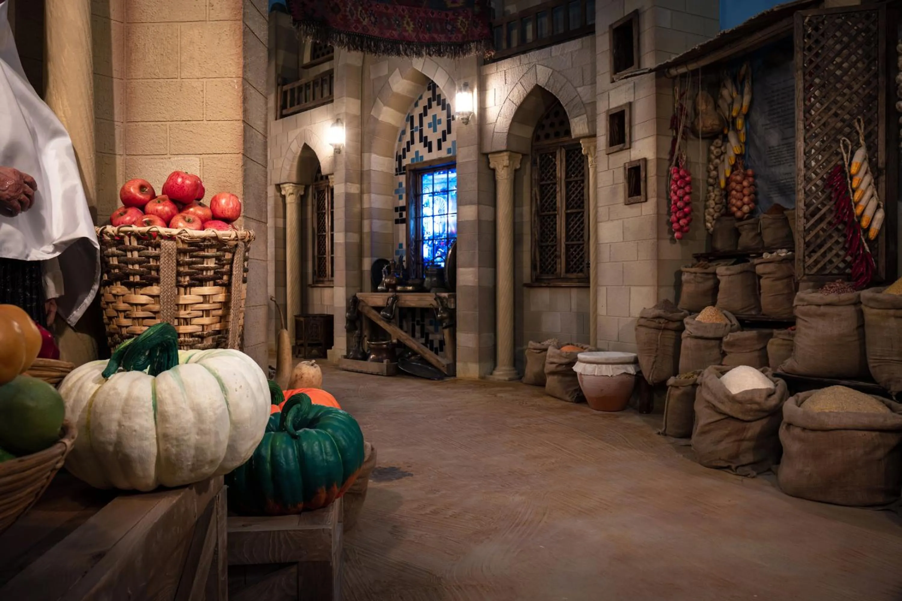 Entertainment in KARAVANSARAY Turkistan Harbour Hotel -FLYING THEATRE ACCESS