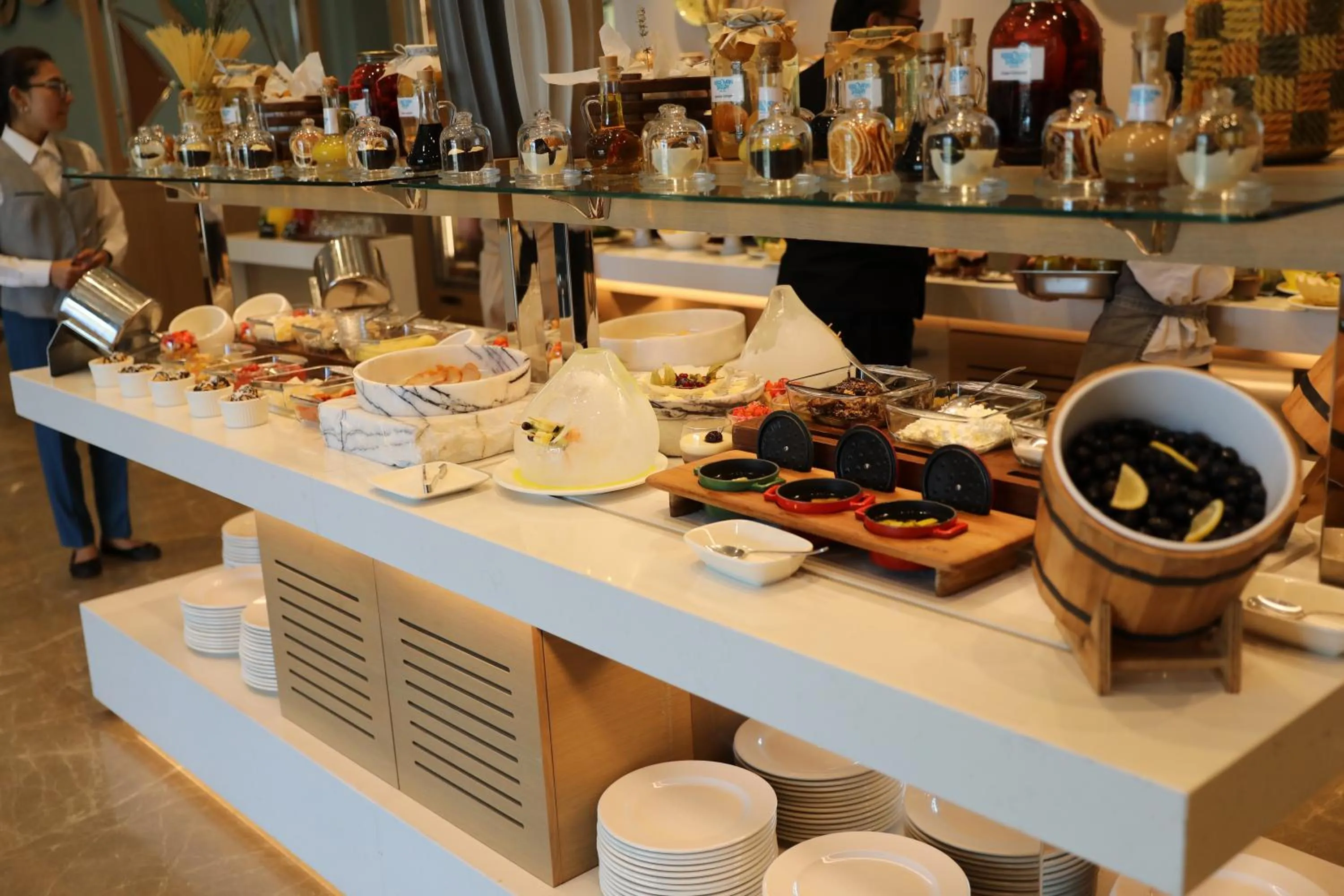 Breakfast in KARAVANSARAY Turkistan Harbour Hotel -FLYING THEATRE ACCESS