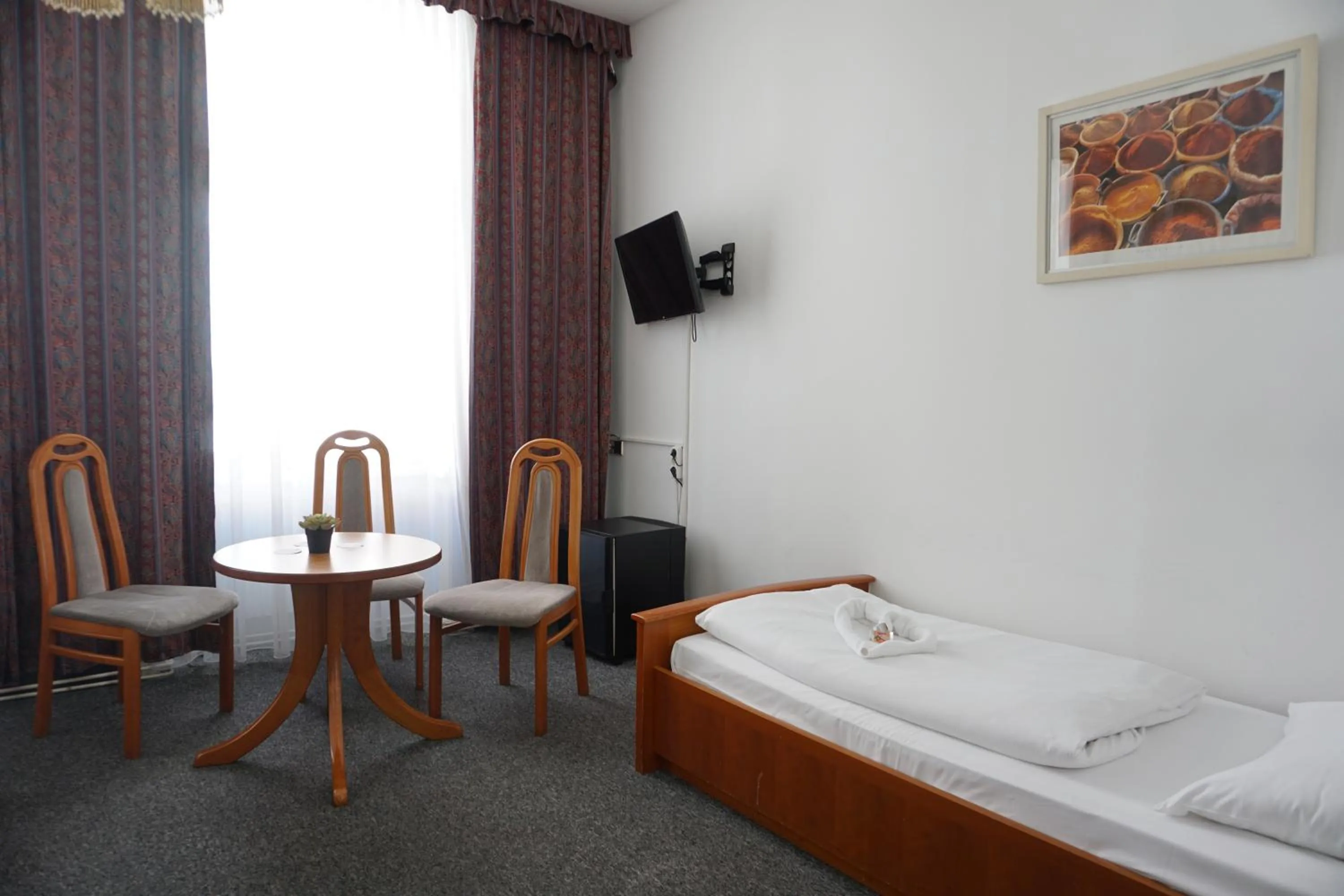 Bedroom, Bed in Hotel Pension Lumes - Self Check In