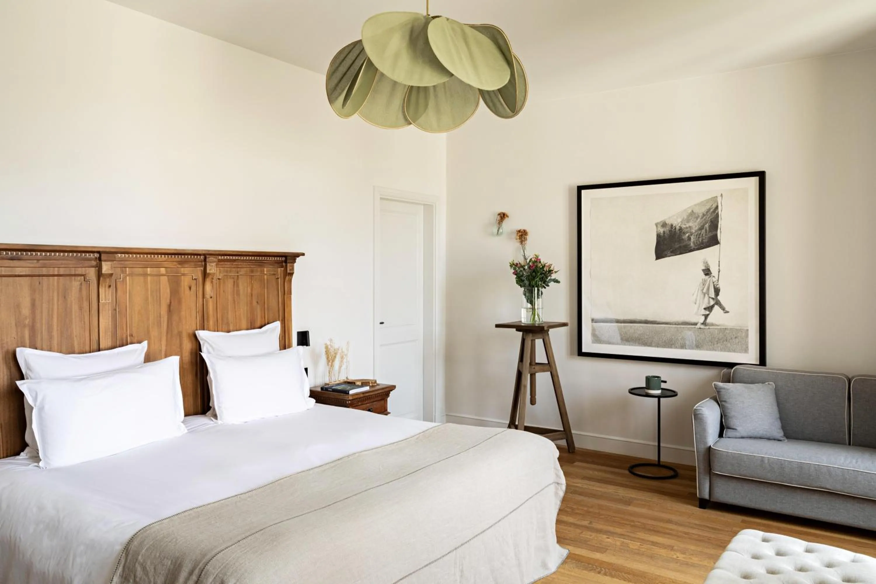 Bed in Domaine de Primard - Fontenille Collection