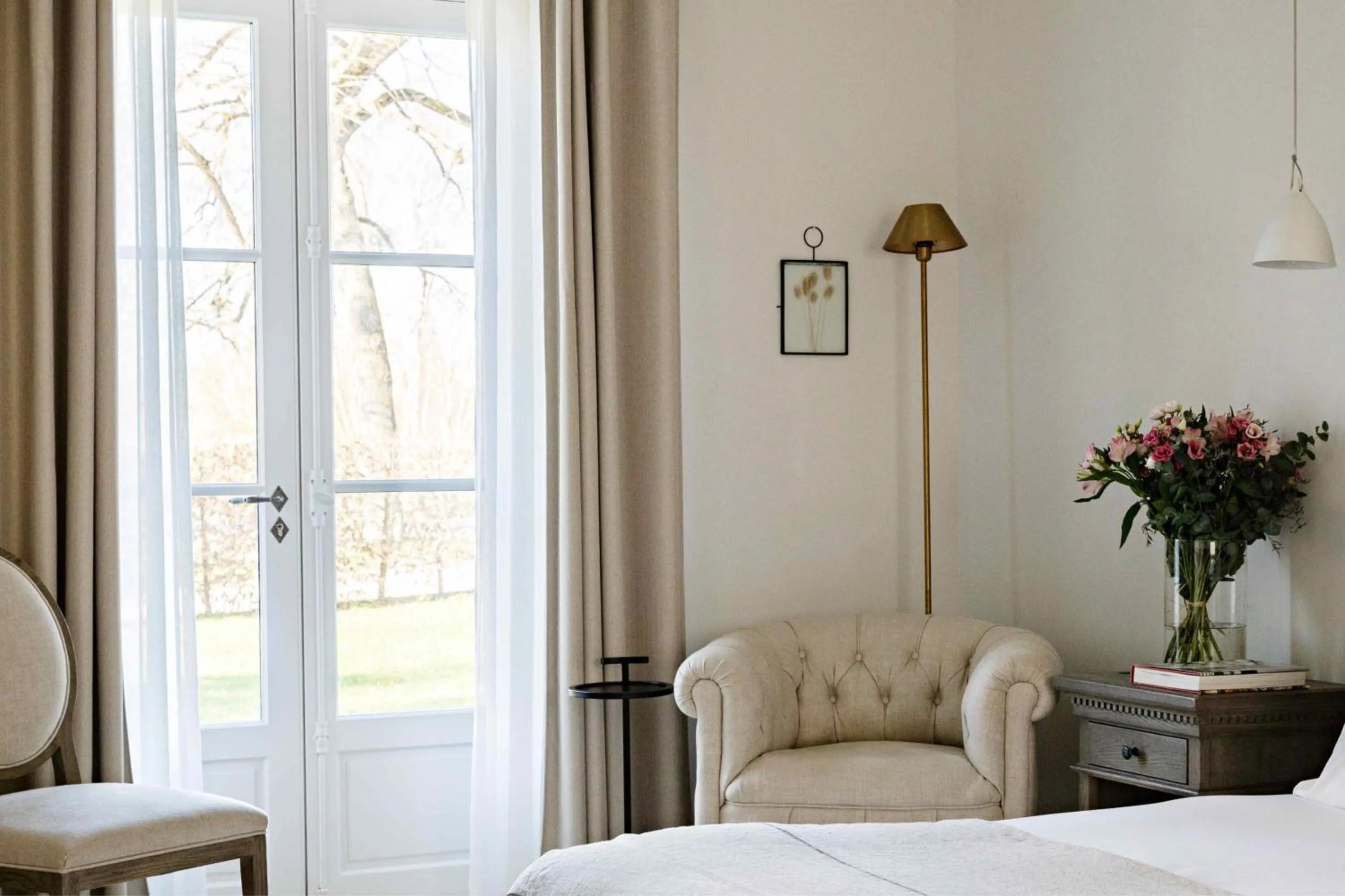 Bedroom, Bed in Domaine de Primard - Fontenille Collection
