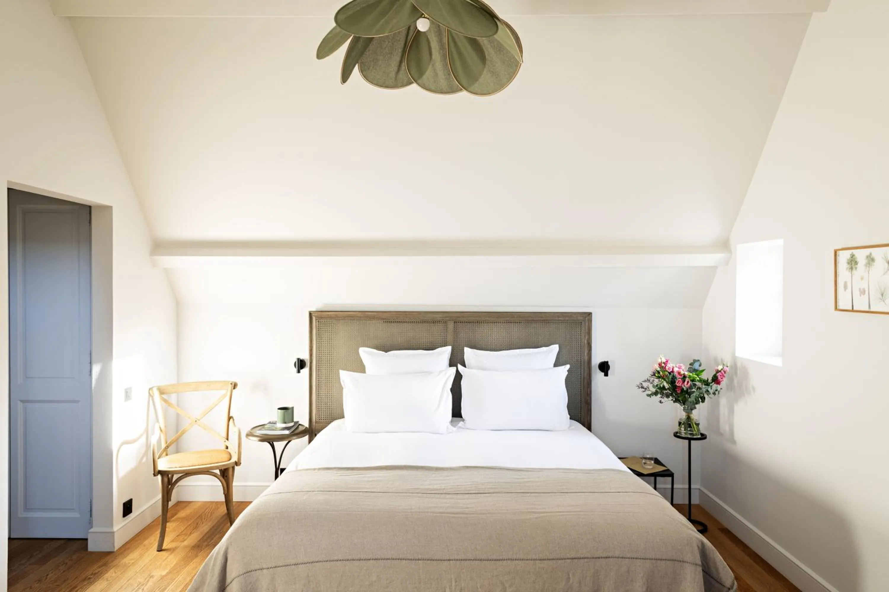 Bed in Domaine de Primard - Fontenille Collection