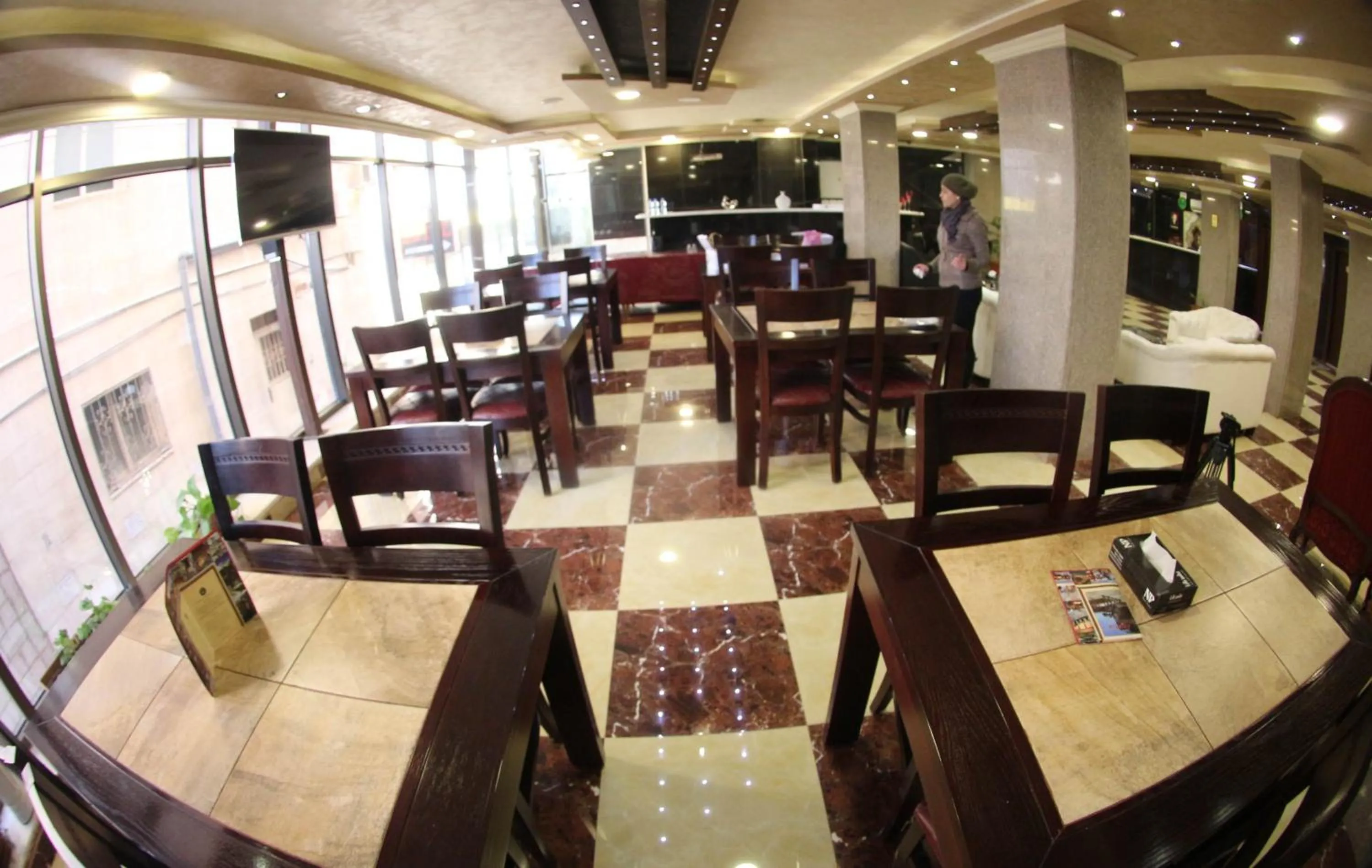 Restaurant/places to eat in Nahas Plaza