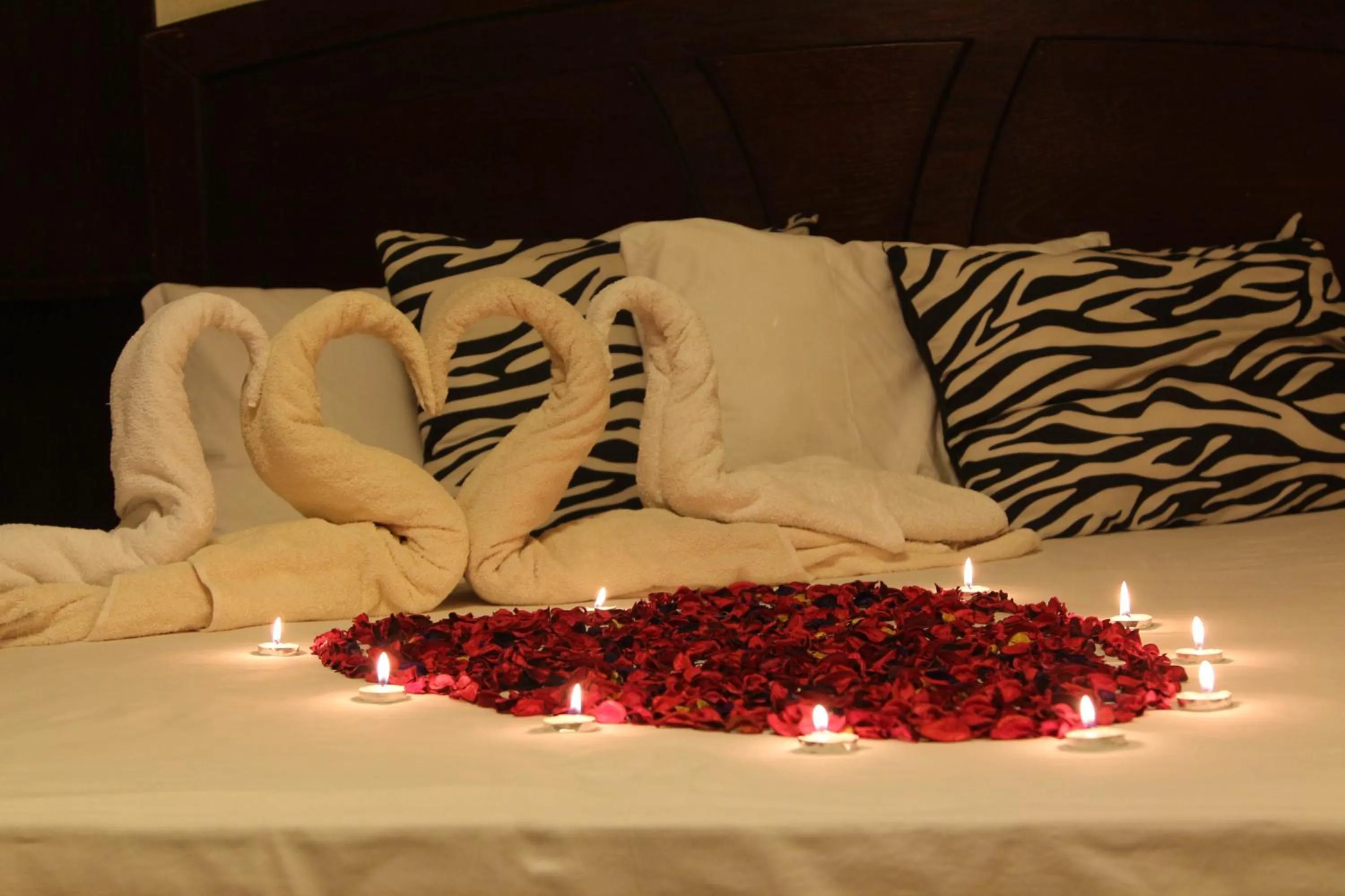 Decorative detail, Bed in Nahas Plaza