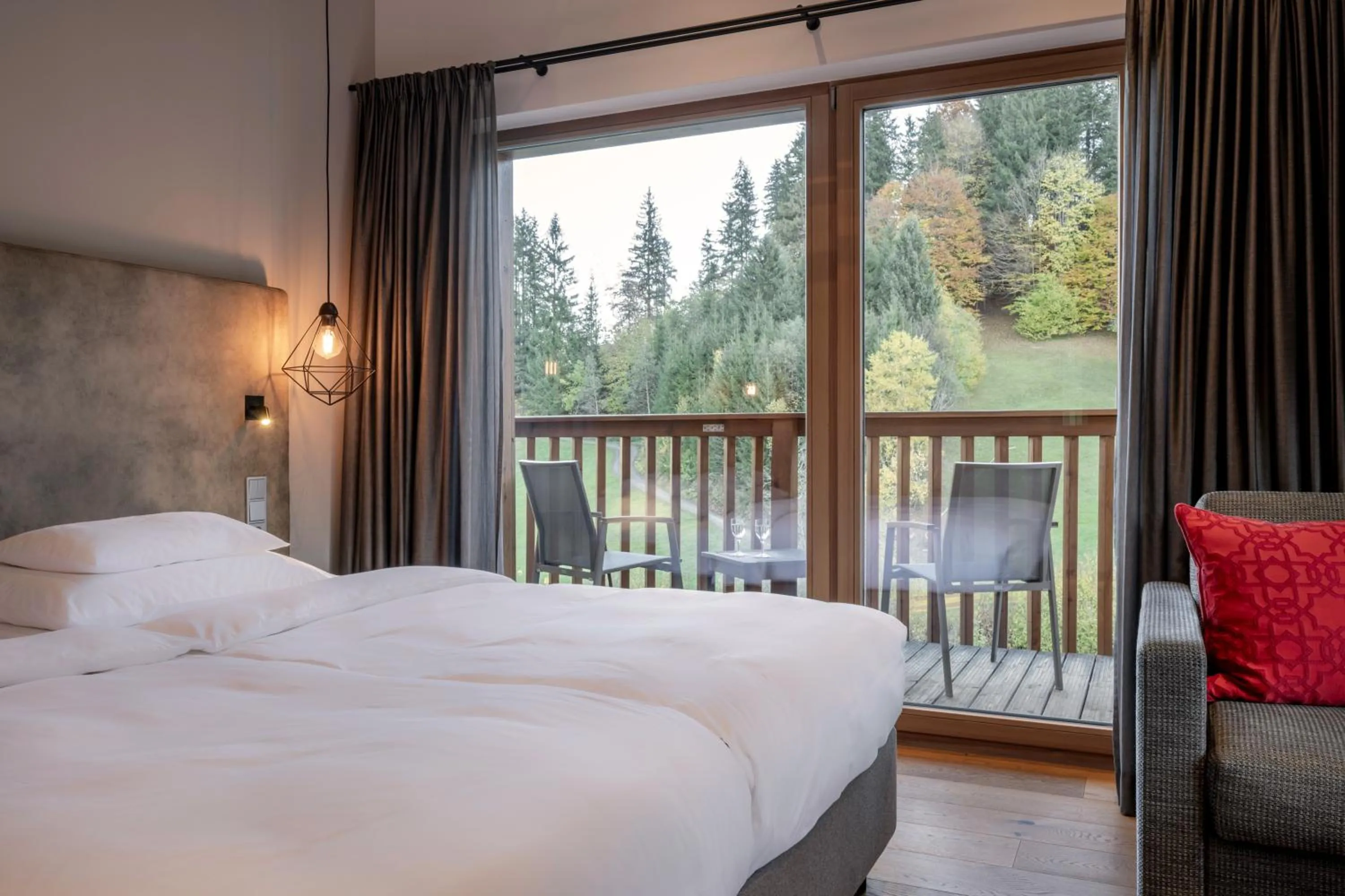 Photo of the whole room, Bed in Hotel Der Bär