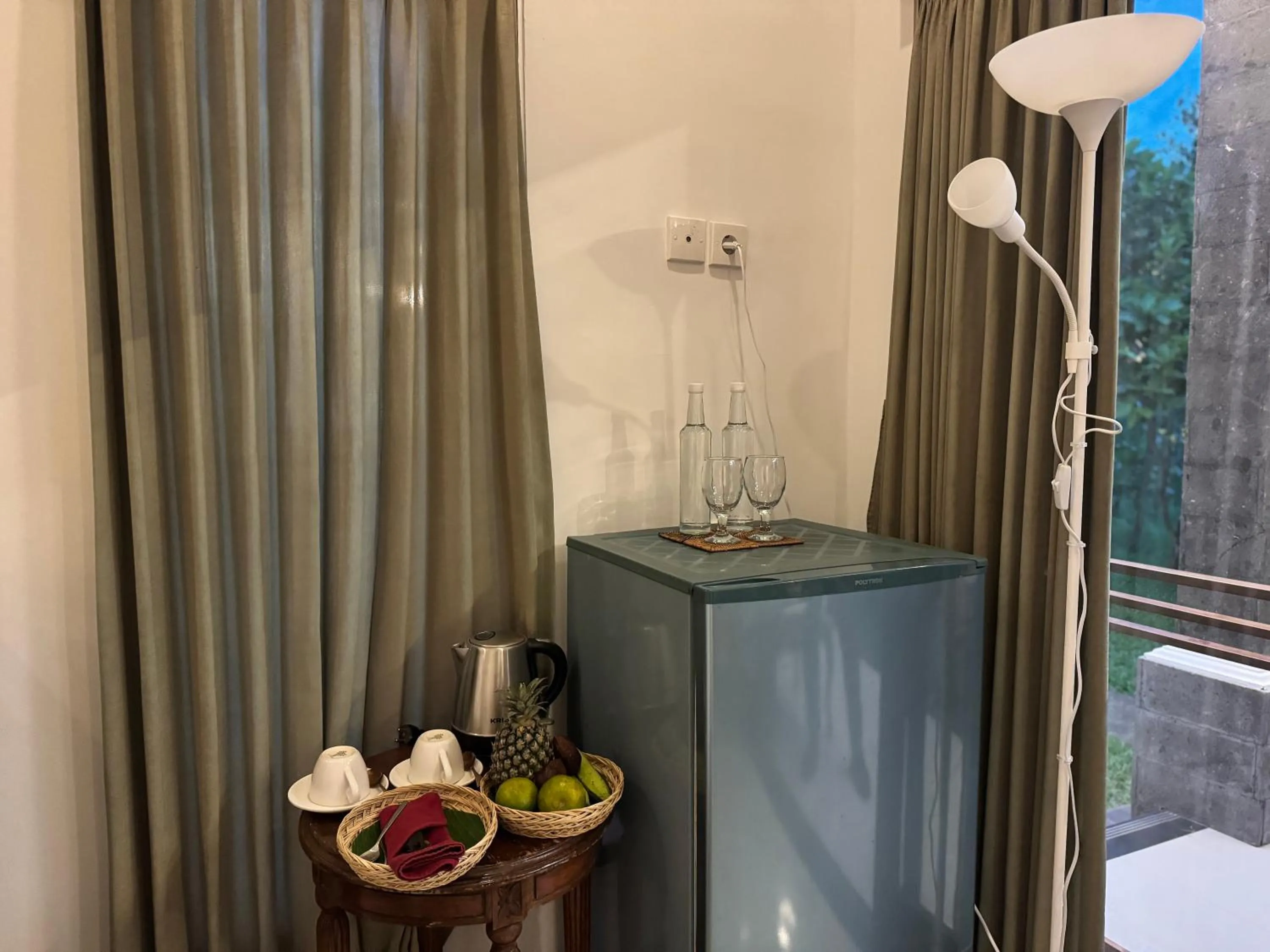 minibar in Gayatri