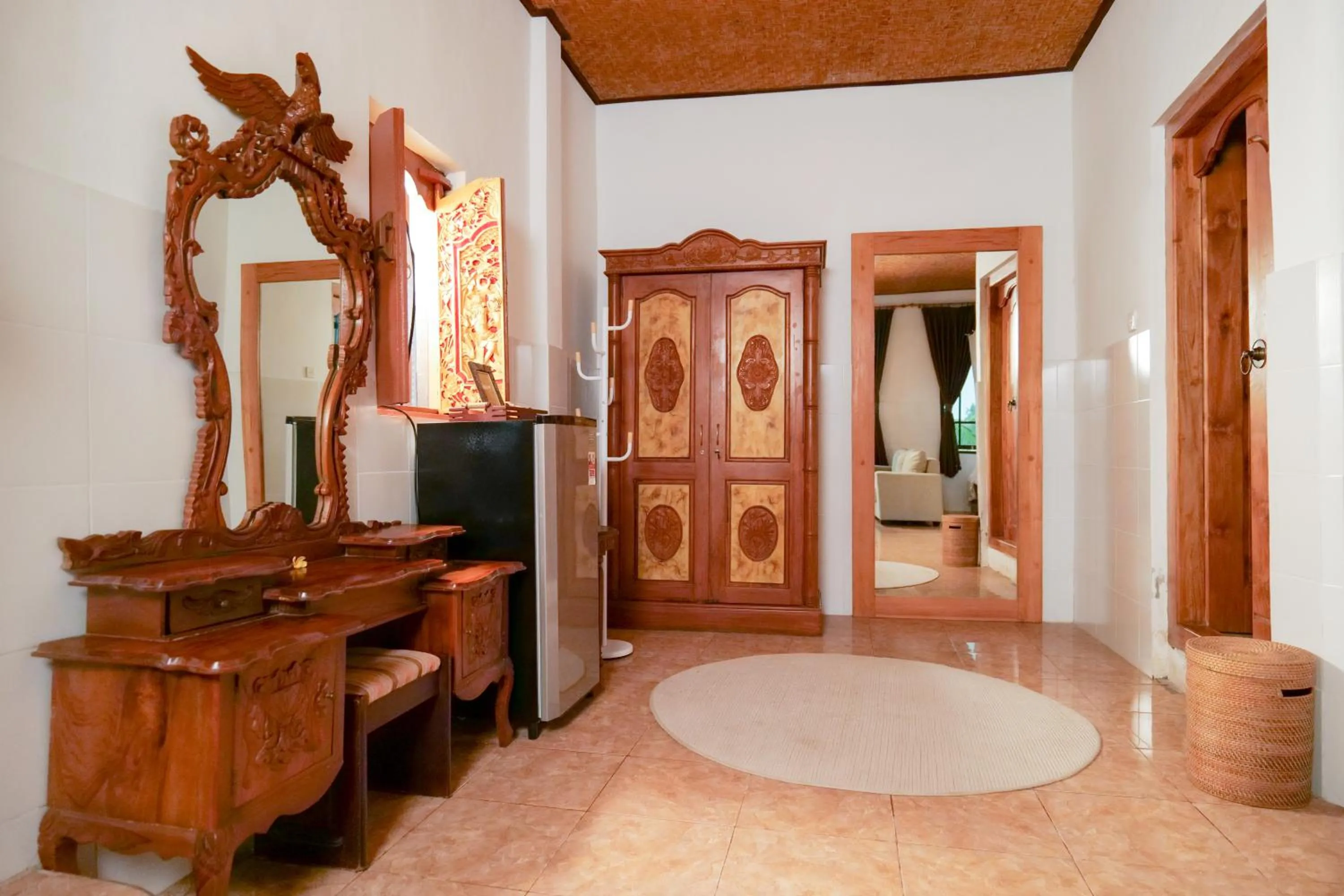 hair dresser in Gayatri