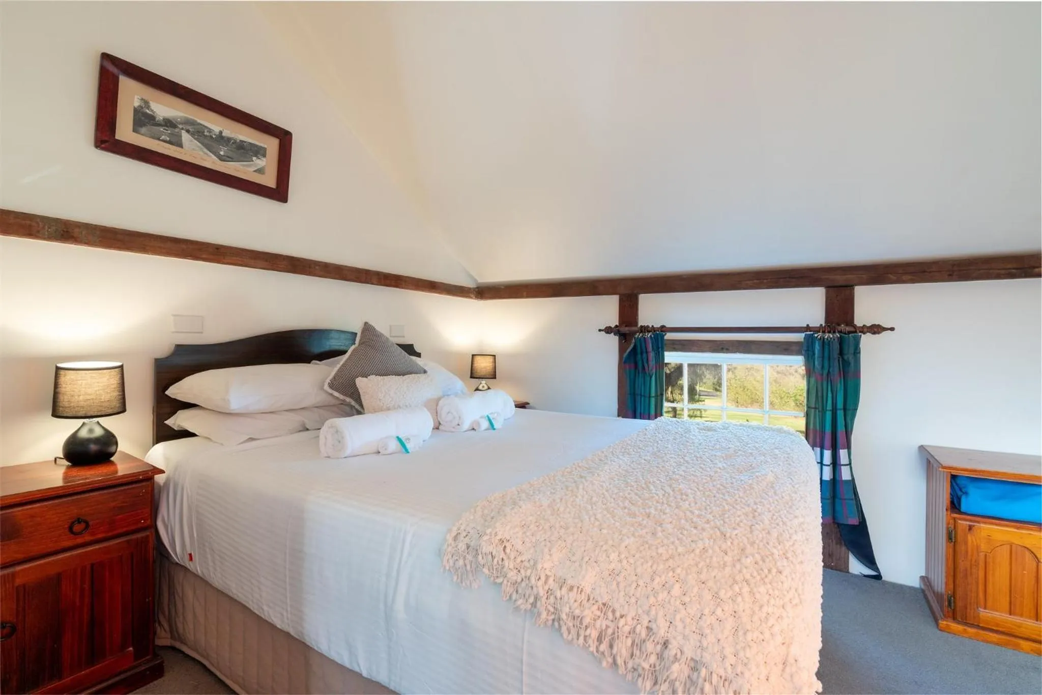 Bedroom, Bed in Coolangatta Estate Shoalhaven Heads