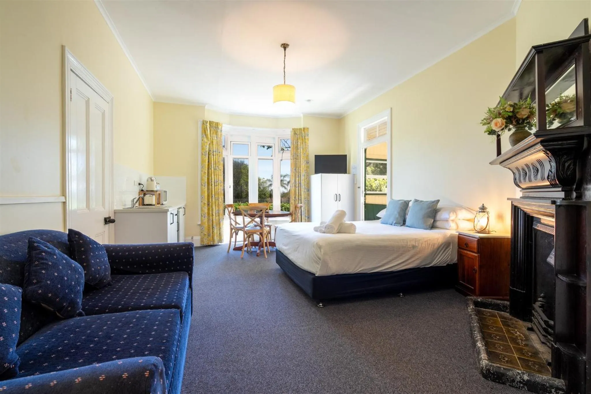 Bed in Coolangatta Estate Shoalhaven Heads