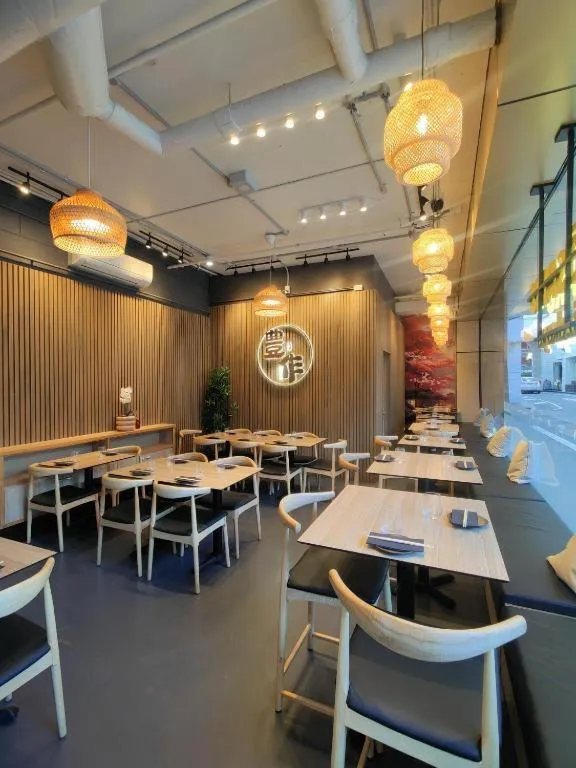 Aura on Flinders Serviced Apartments