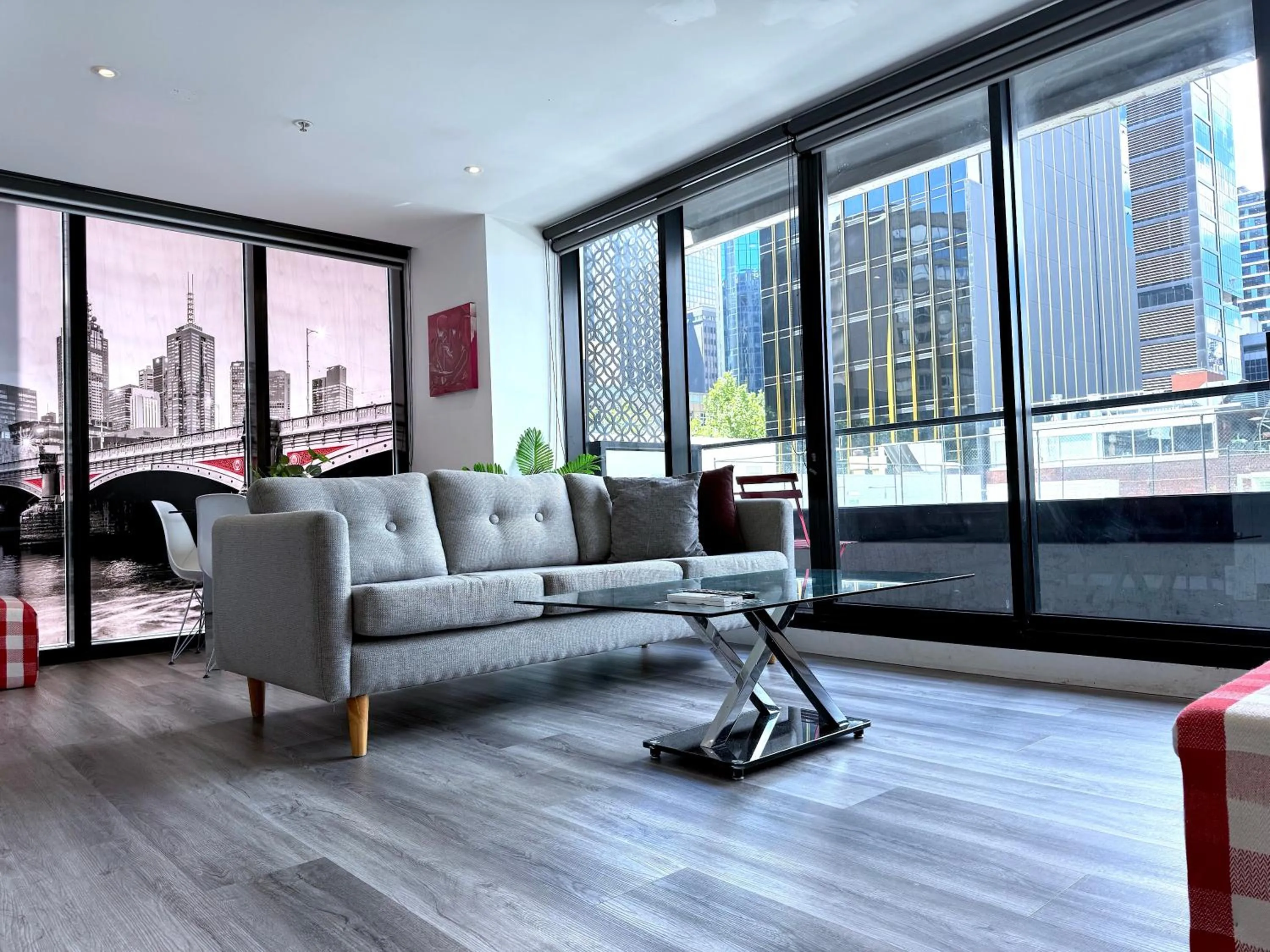 Aura on Flinders Serviced Apartments