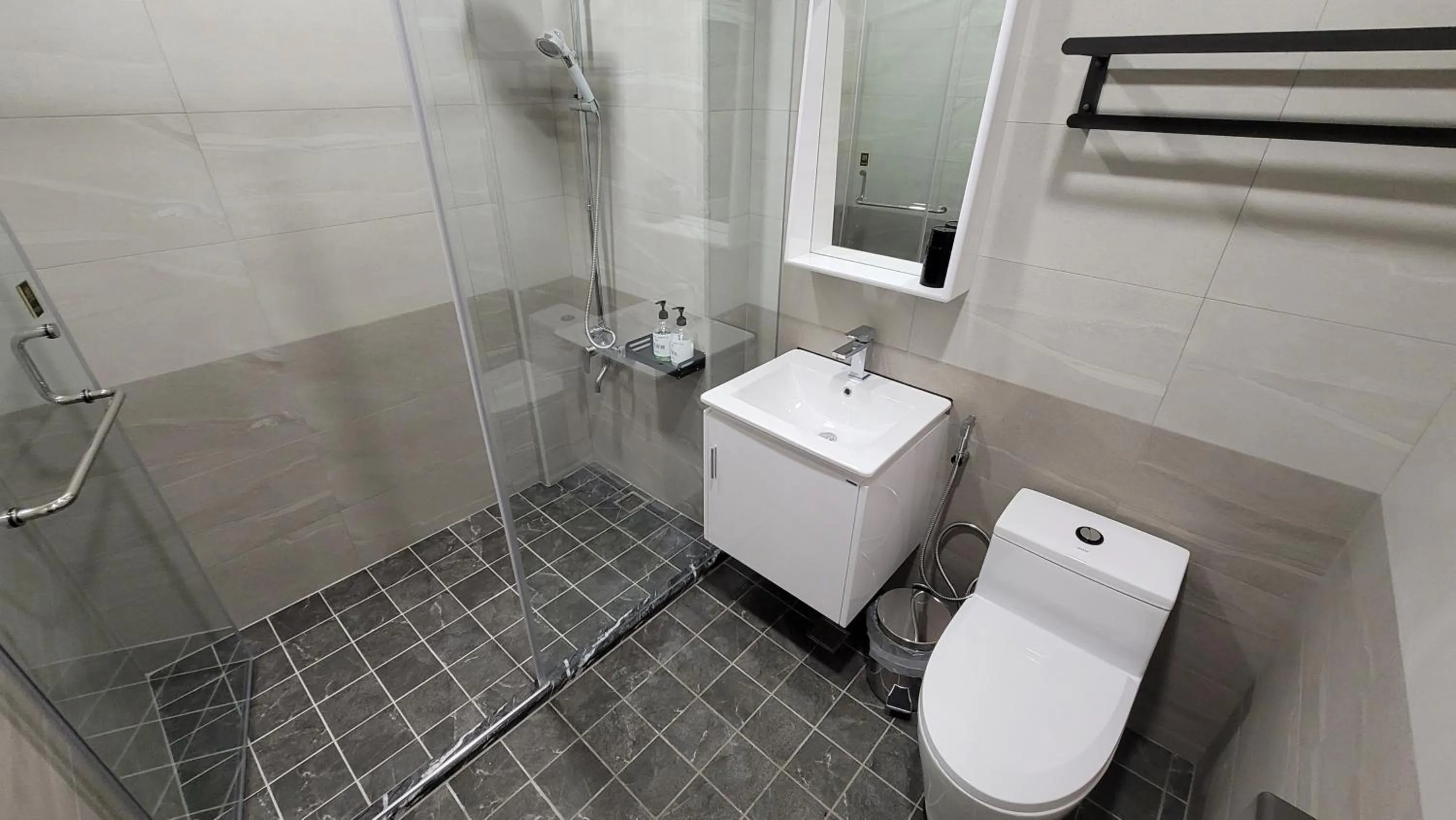 Maple Leave Holiday Villa