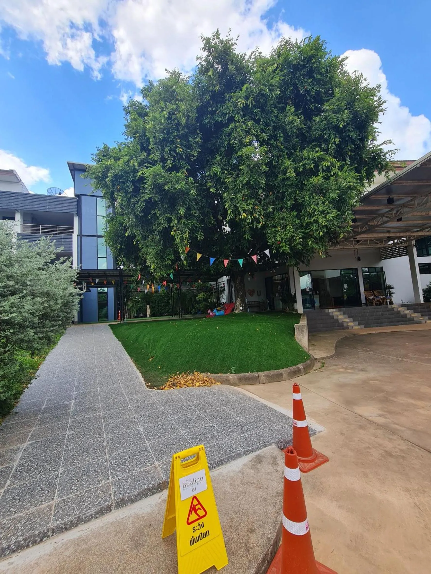 Day in Bualinn Resort