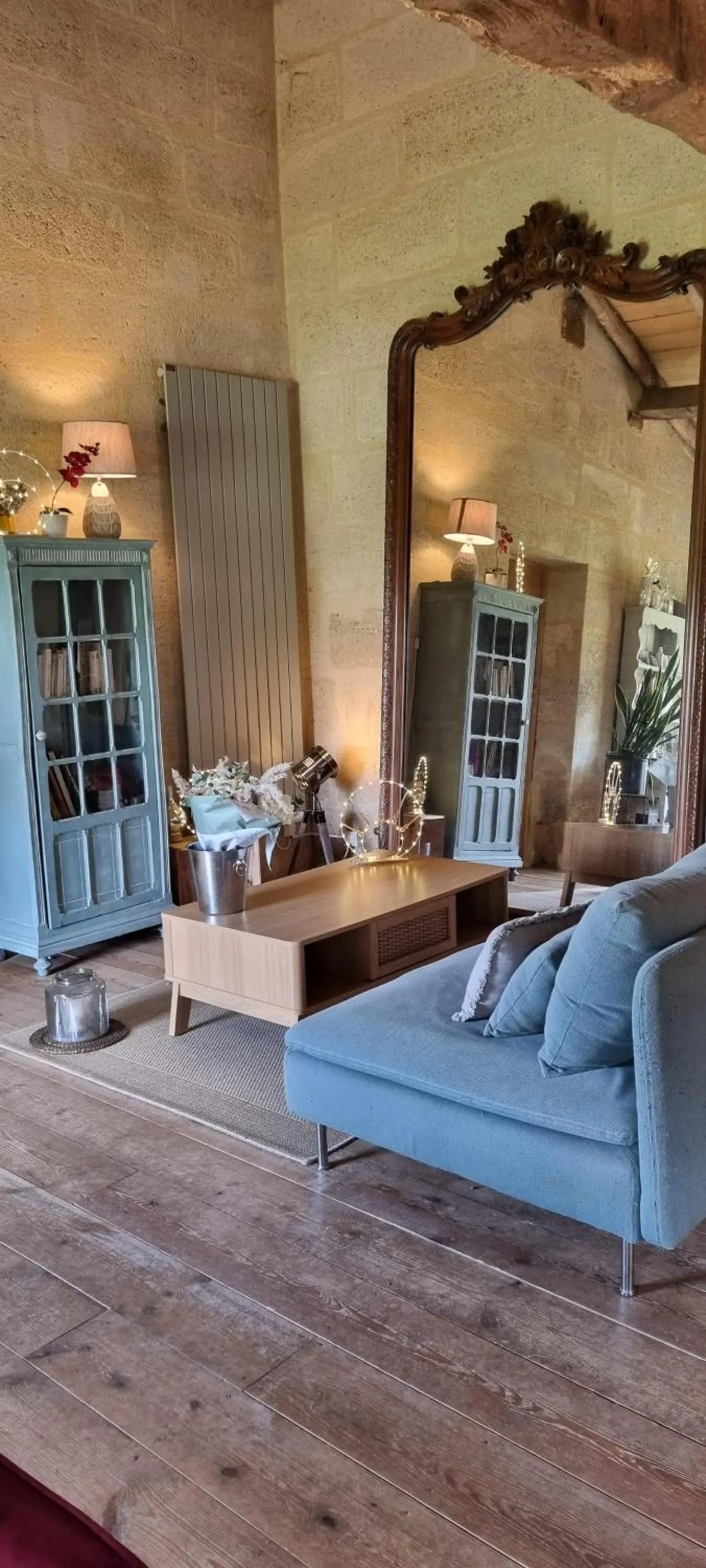 Dining area in LaRiviere