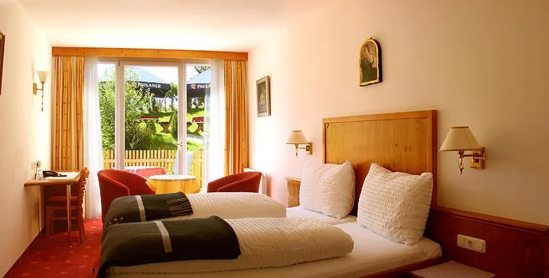 Double Room in Hotel Stolz