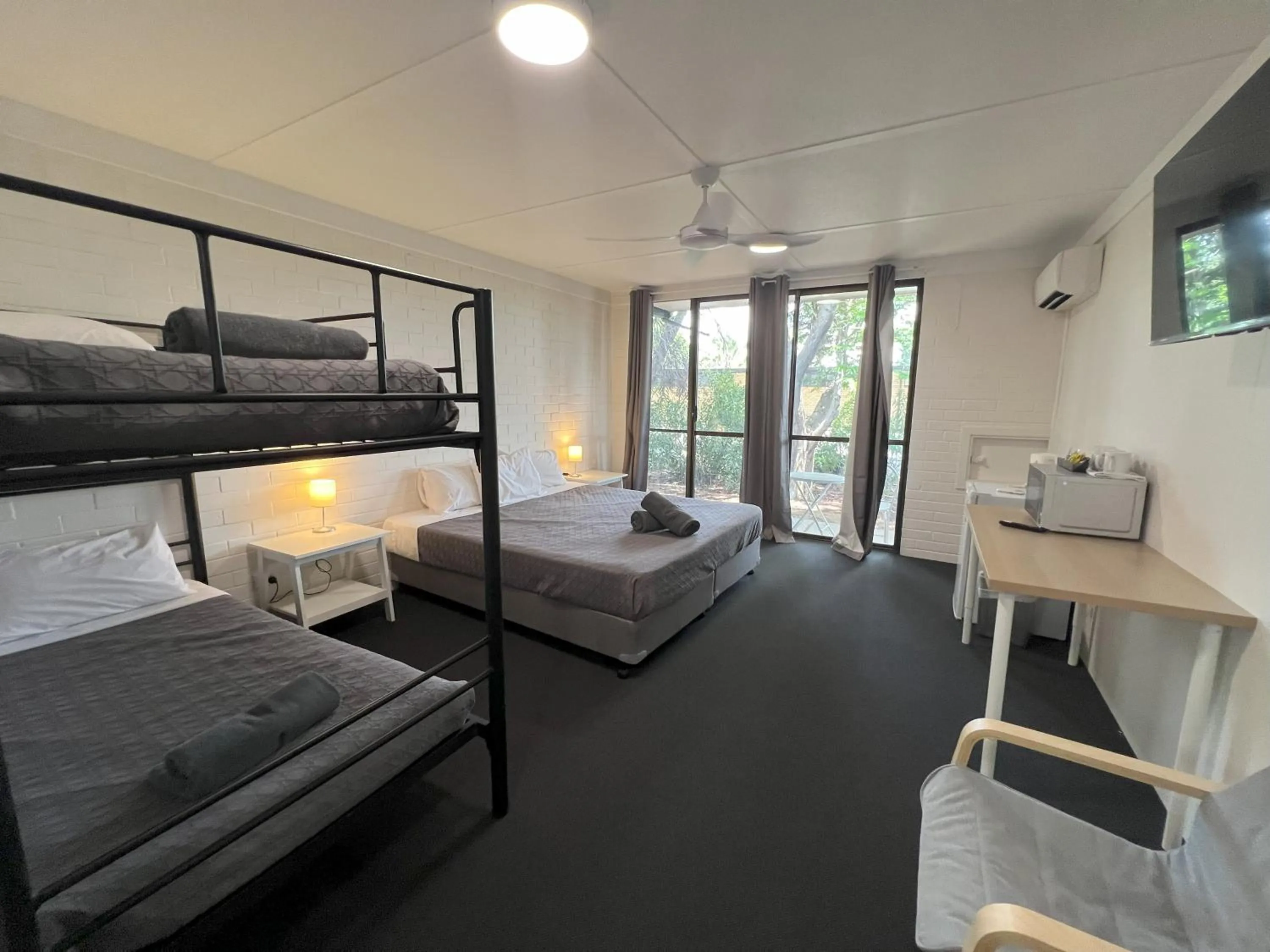 Bed in Jumbuck Motel