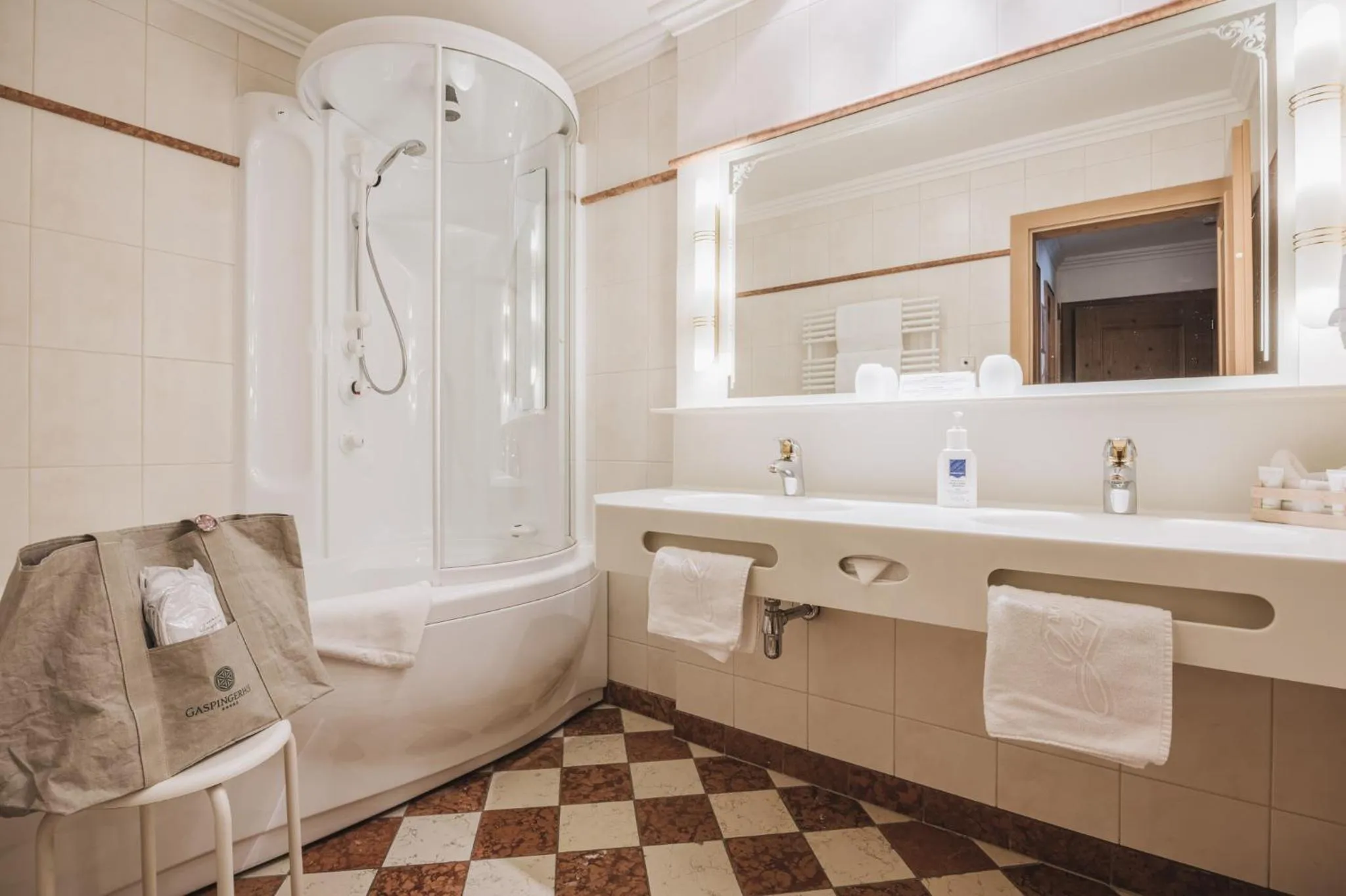 Bathroom in Hotel Gaspingerhof